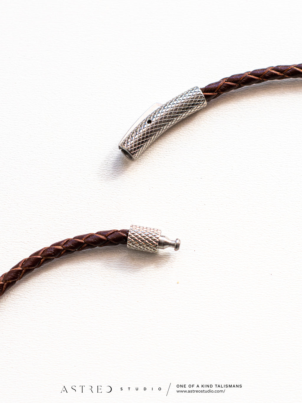 Macrame Necklace Master Quartz IV: Tabular with Mineral Inclusions