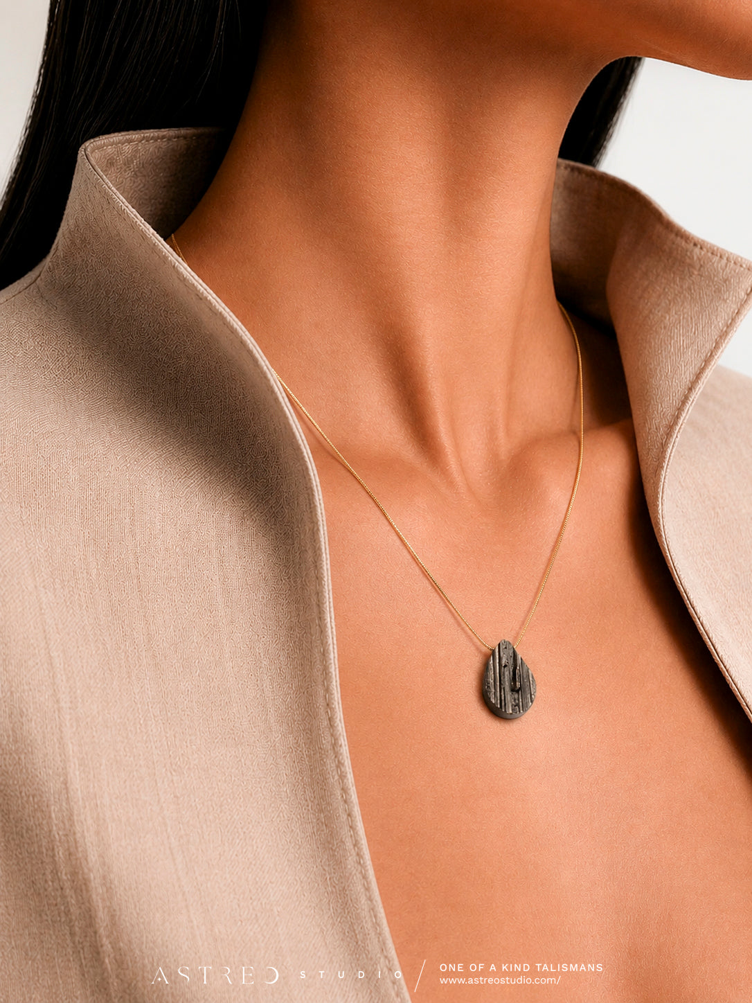 Collar Cadena con Turmalina Negra