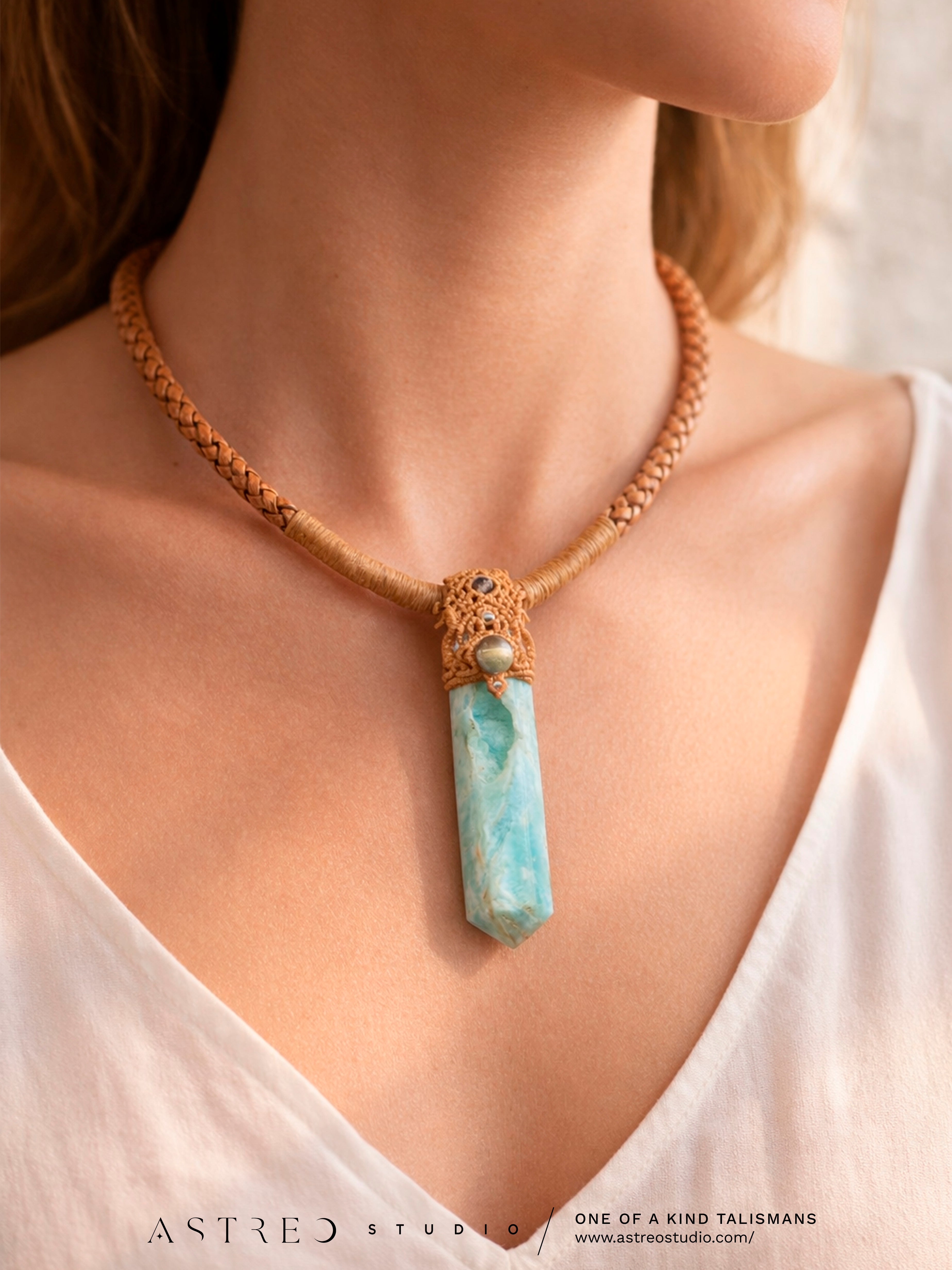 Collar Macramé y Cuero con Calcita Caribe