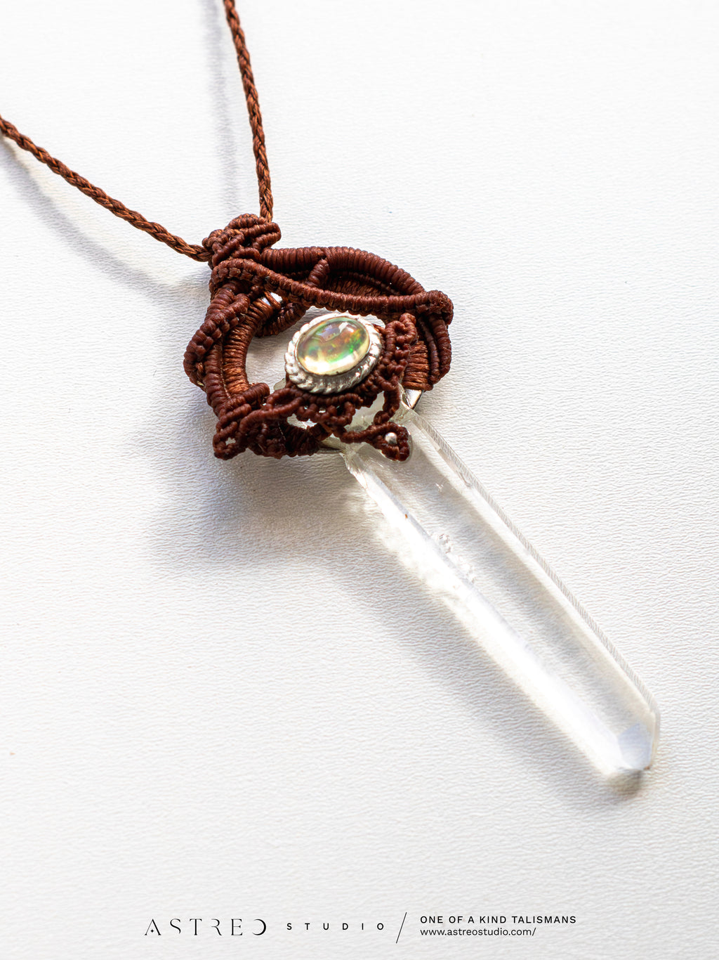 Macrame Necklace Master Quartz I: Lemurian Wand