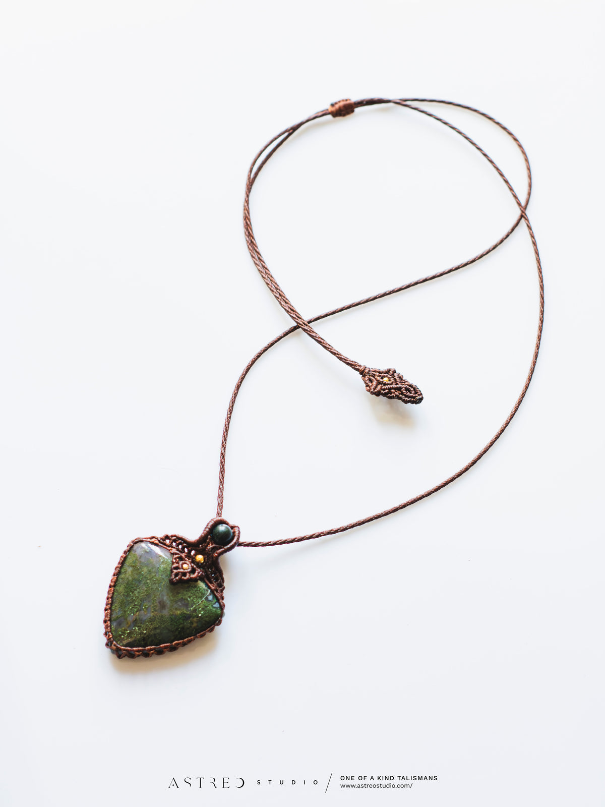 Mosagaat macramé ketting 