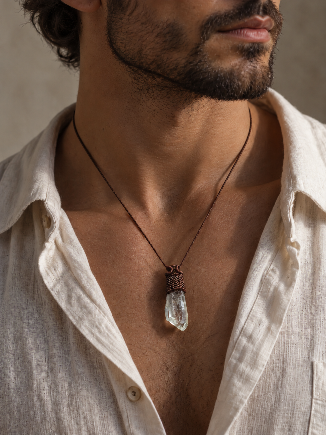 Macramé ketting Master Quartz VI: Ghost met Amazonieten.