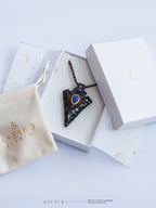 Collar Macrame Lanza de Obsidiana y Lapislazuli