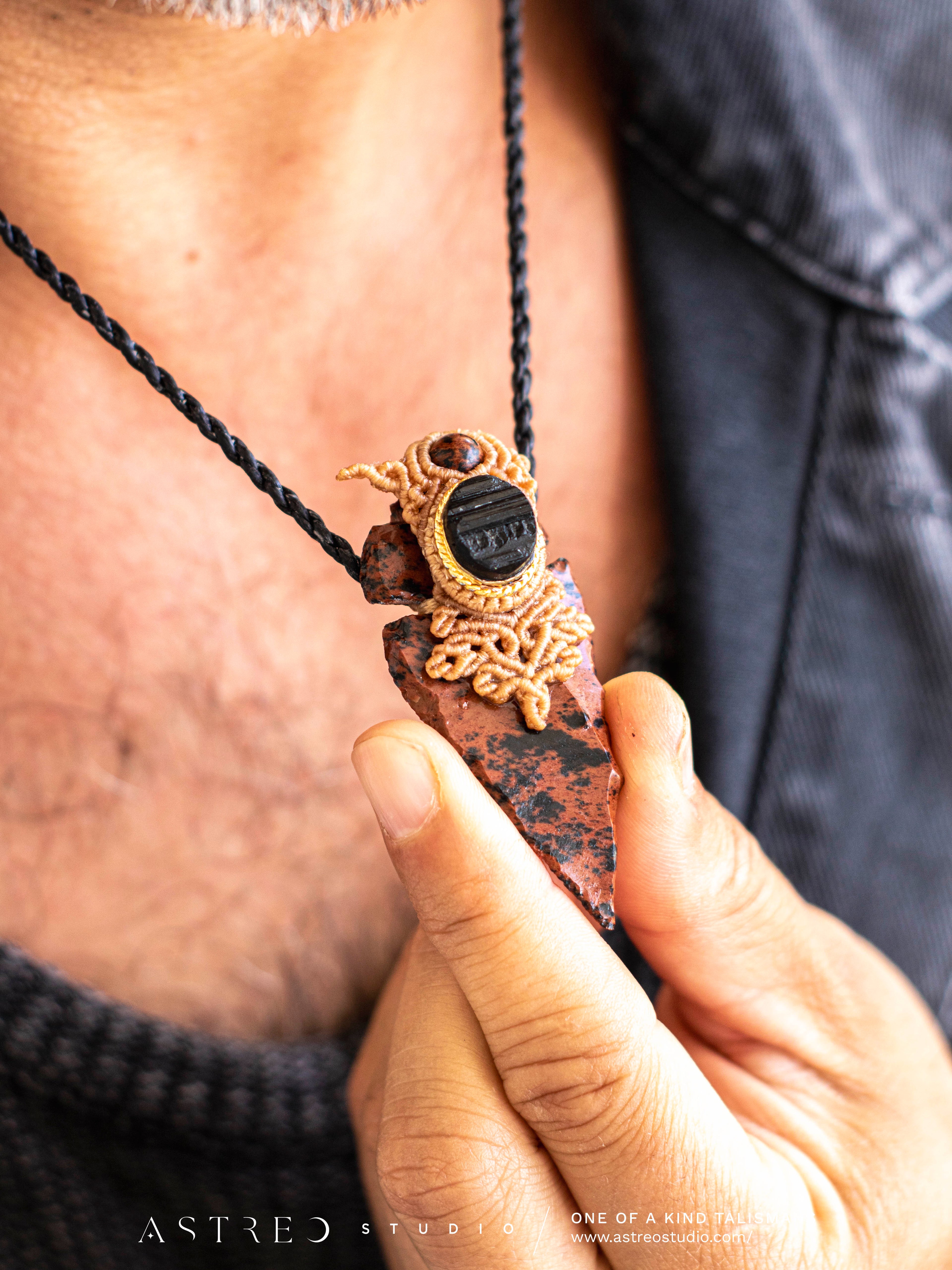 Collar Macrame Obsidiana Caoba y Turmalina Negra