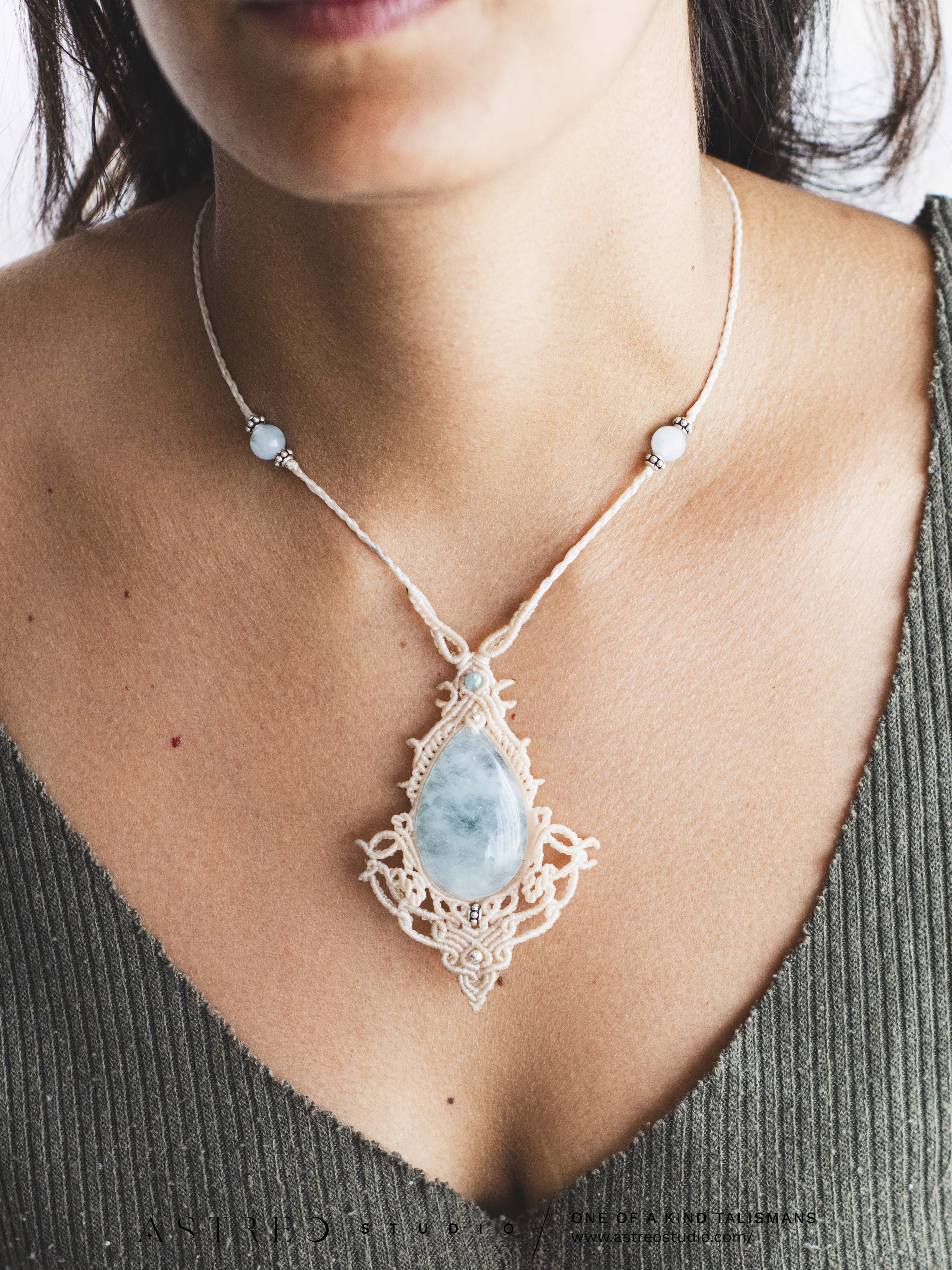 Collar Macrame Aguamarina