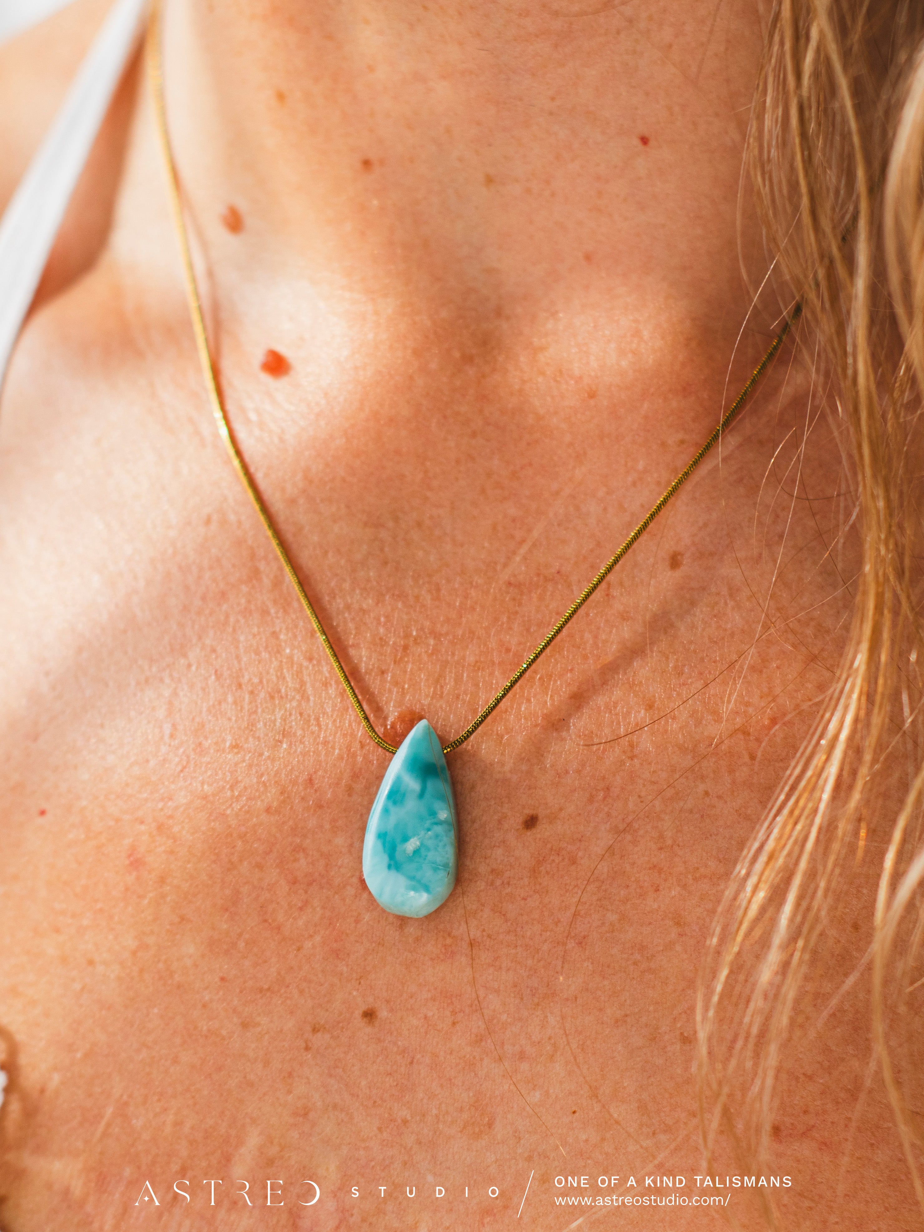 Collares Cadena con Larimar