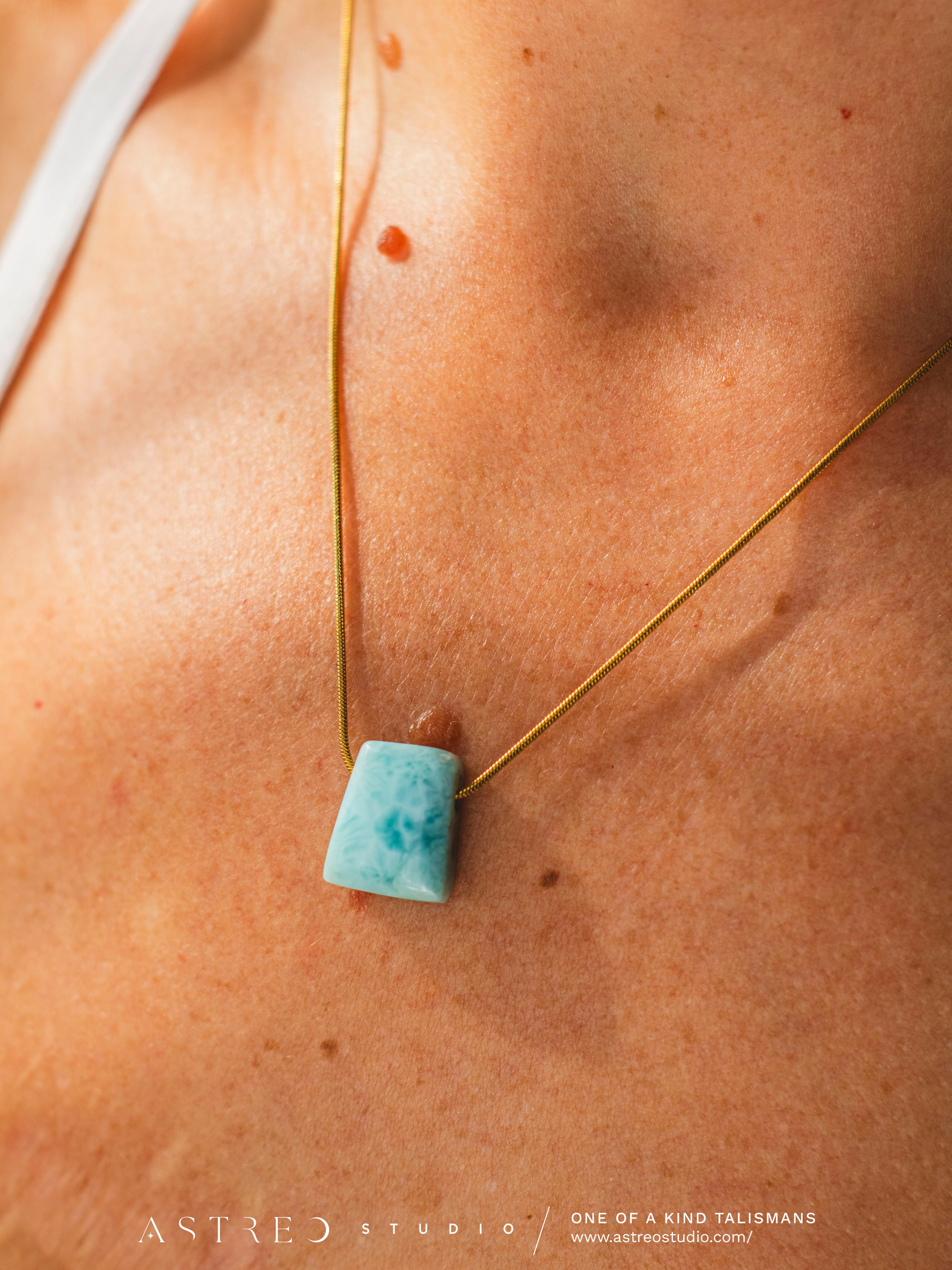 Collares Cadena con Larimar