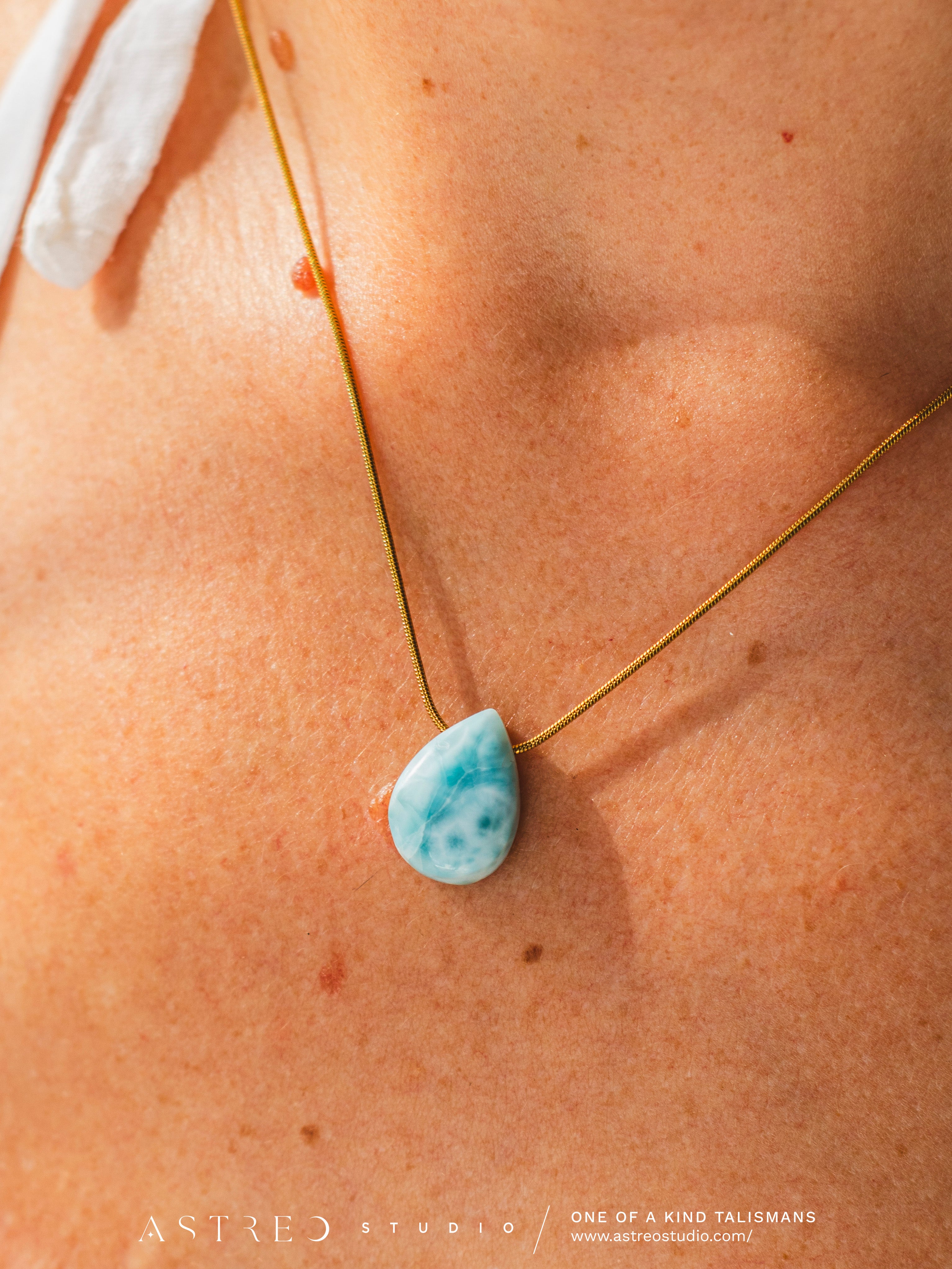 Collares Cadena con Larimar