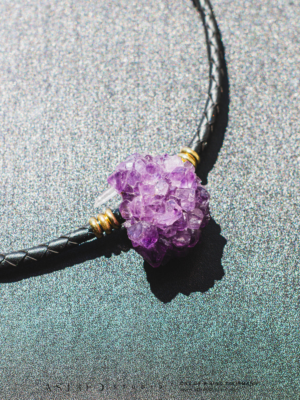 Collar Cuero Flor de Amatista