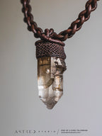 Collar Macrame y Cuero con Cuarzo Maestro Elestial A+++