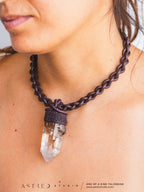 Collar Macrame y Cuero con Cuarzo Maestro Elestial A+++