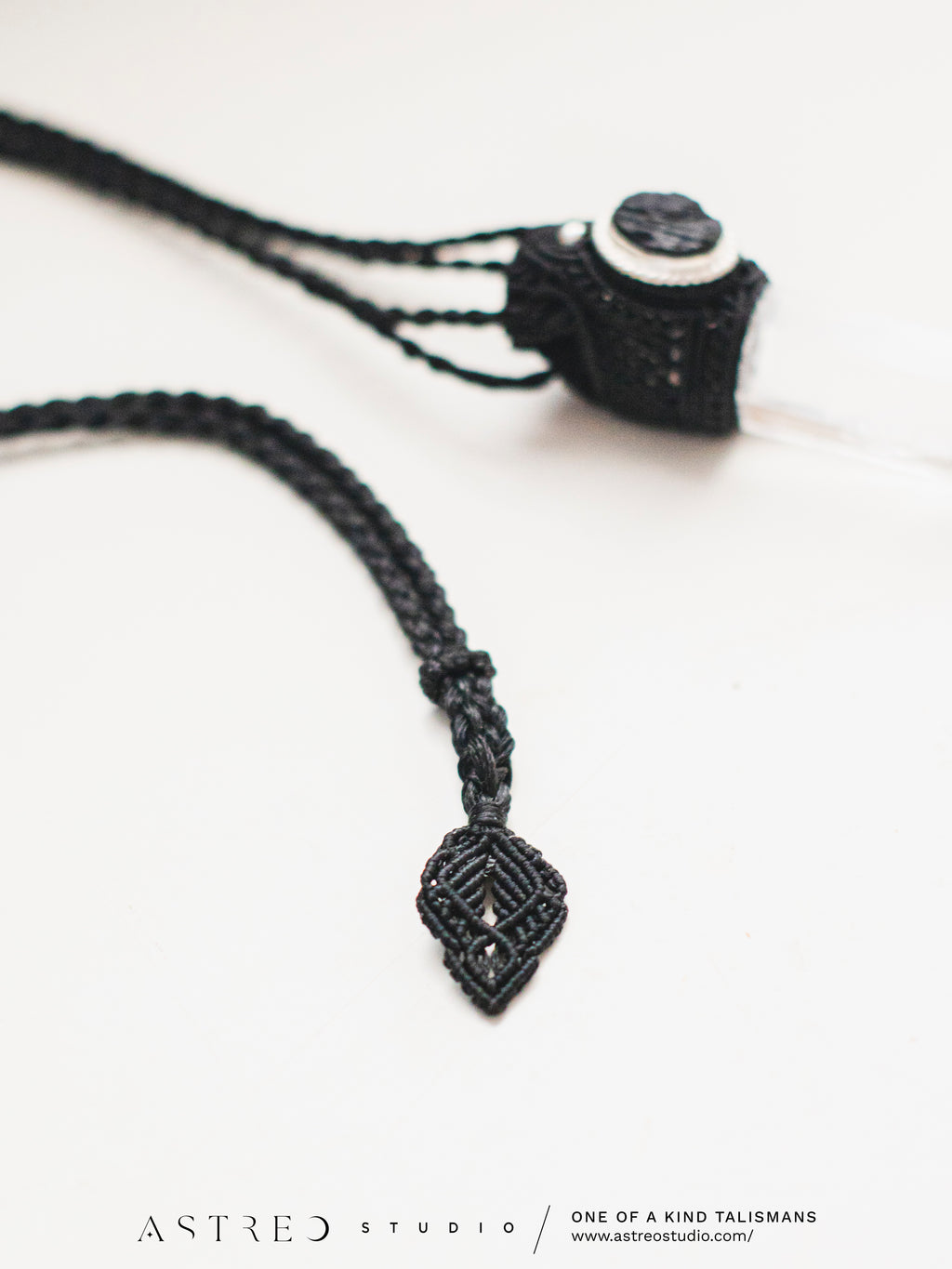 Collar Macrame Cuarzo Alpino y Turmalina Negra