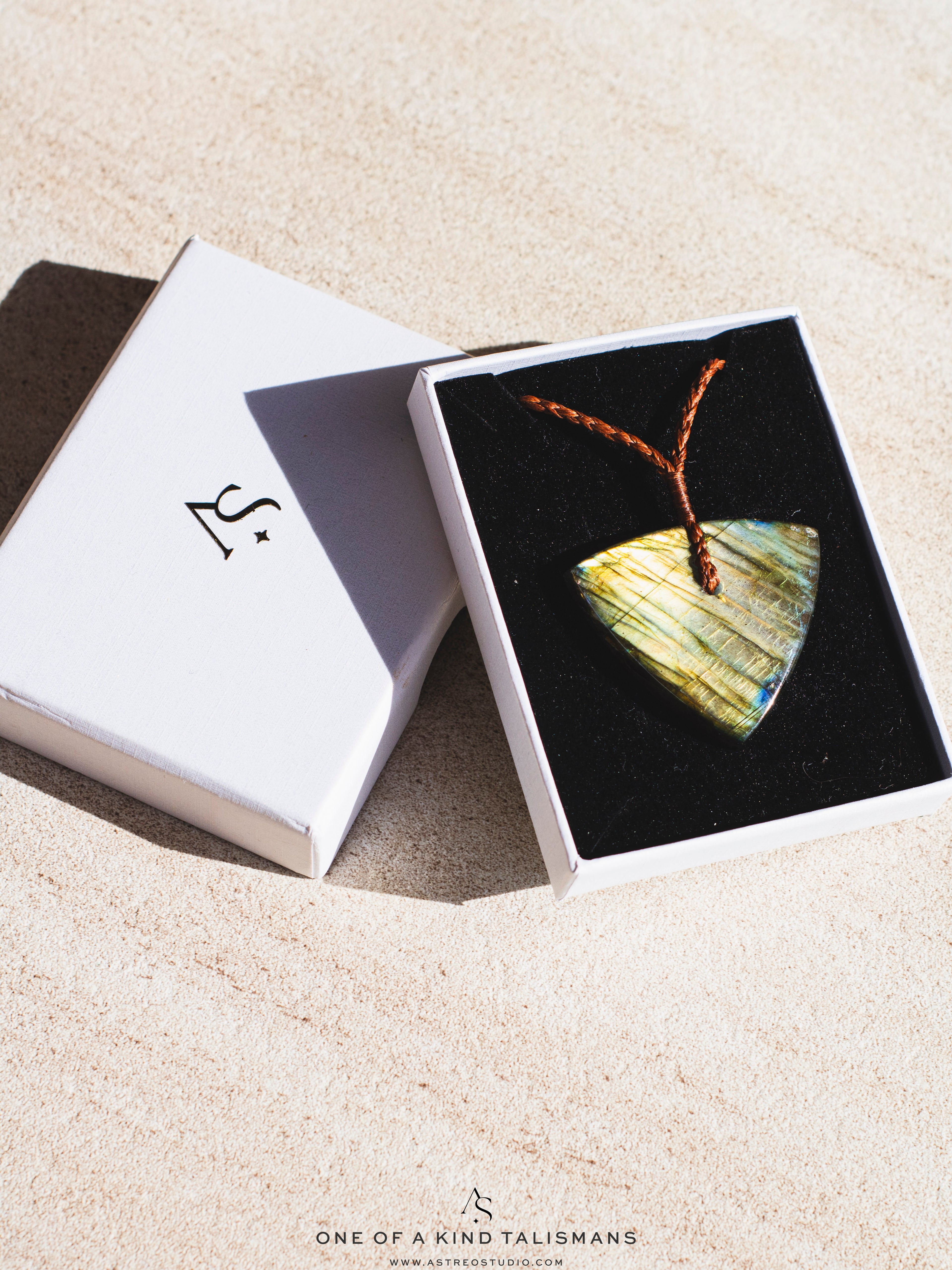 Macrame Labradorite Necklace XL 