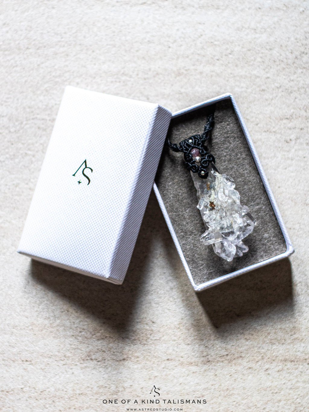 Collar Macrame Cuarzo Drusa y Lepidolita