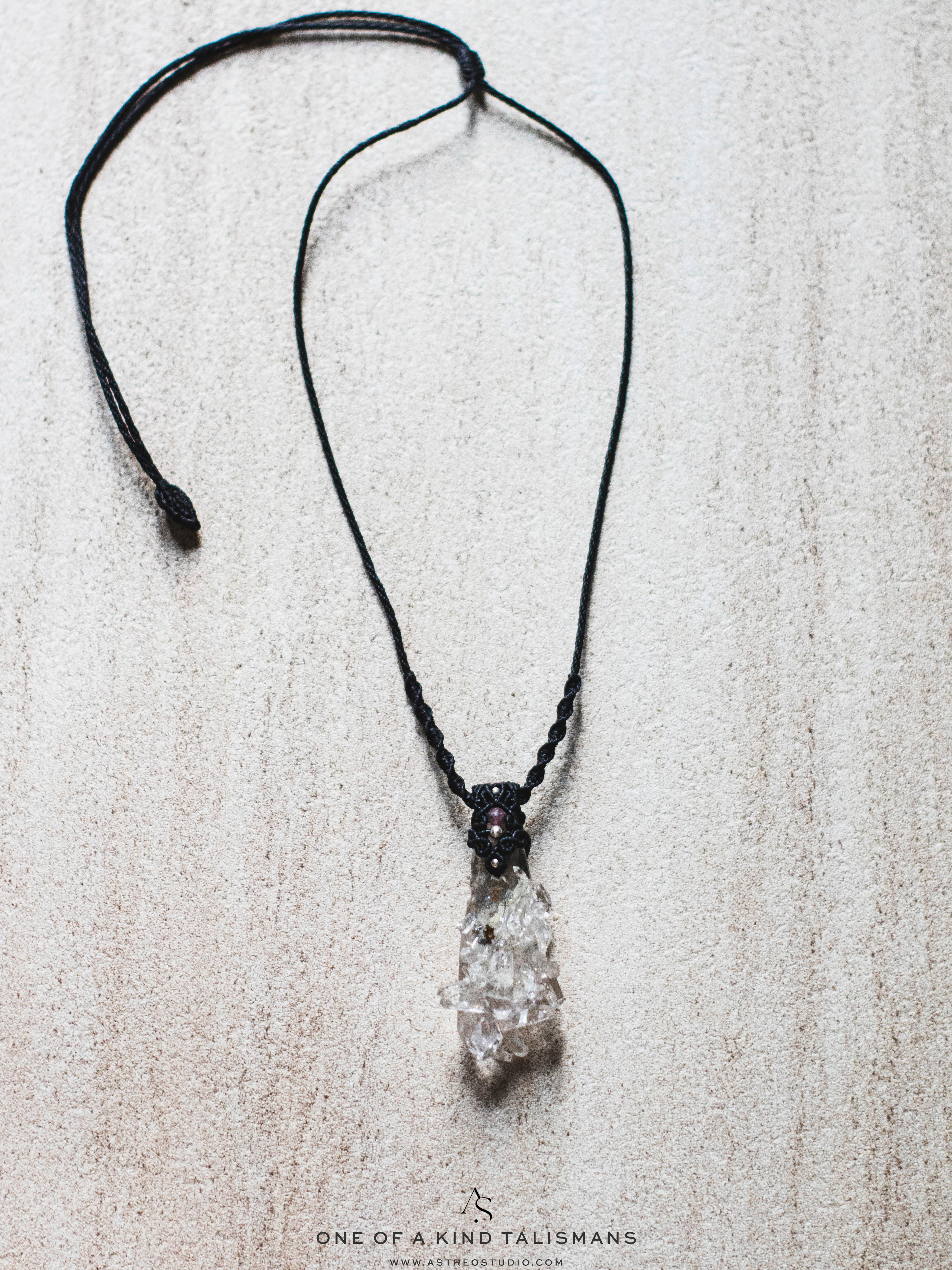 Collar Macrame Cuarzo Drusa y Lepidolita