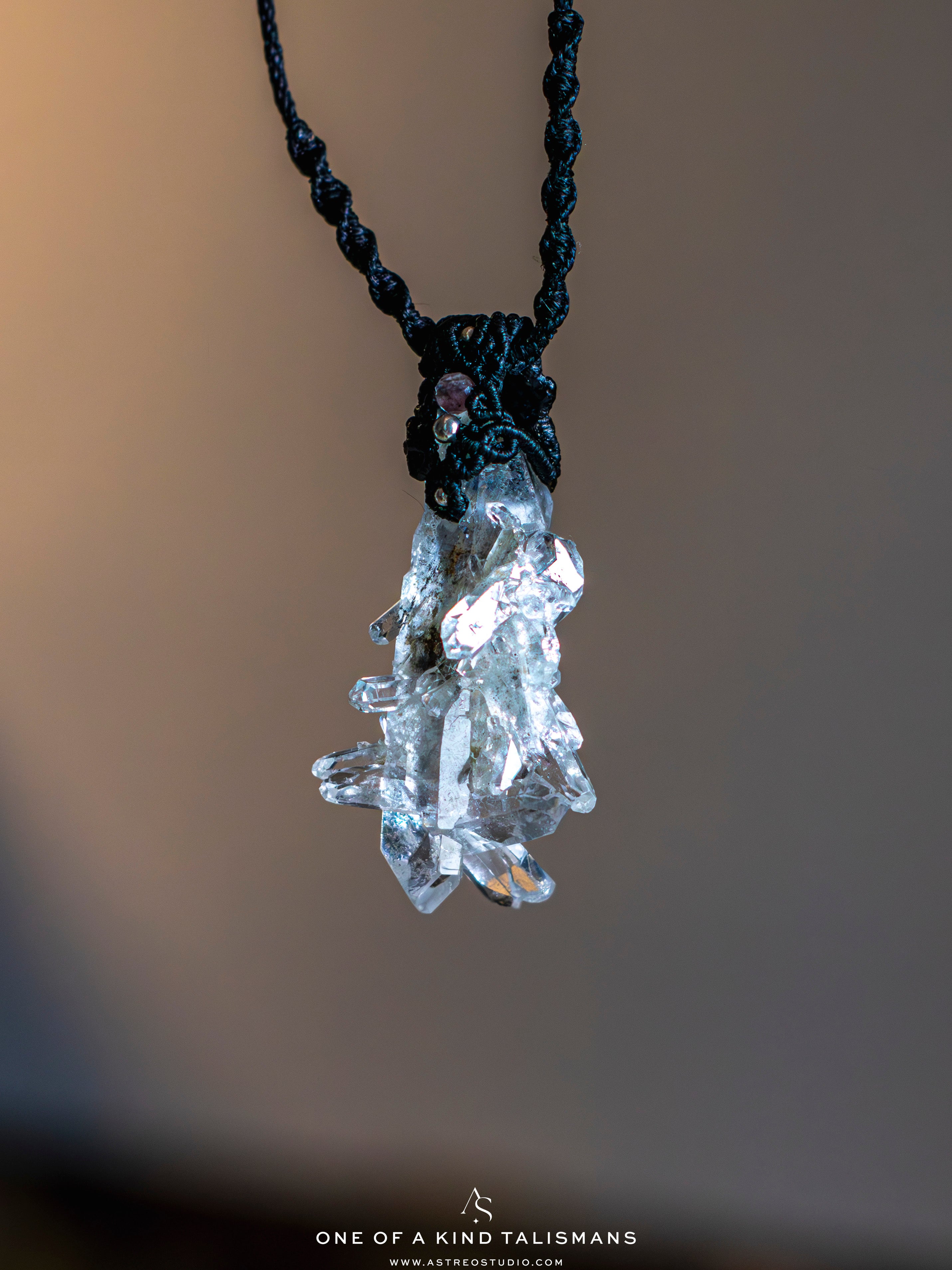 Collar Macrame Cuarzo Drusa y Lepidolita