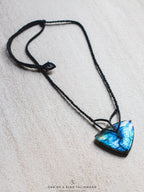 Collar Macrame Labradorita Azul Triangular
