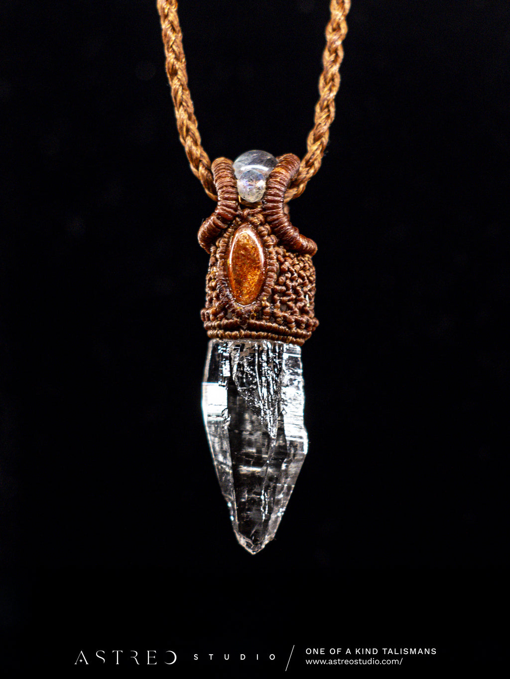 Macrame Necklace Master Quartz VI: Ghost with Amazonites.