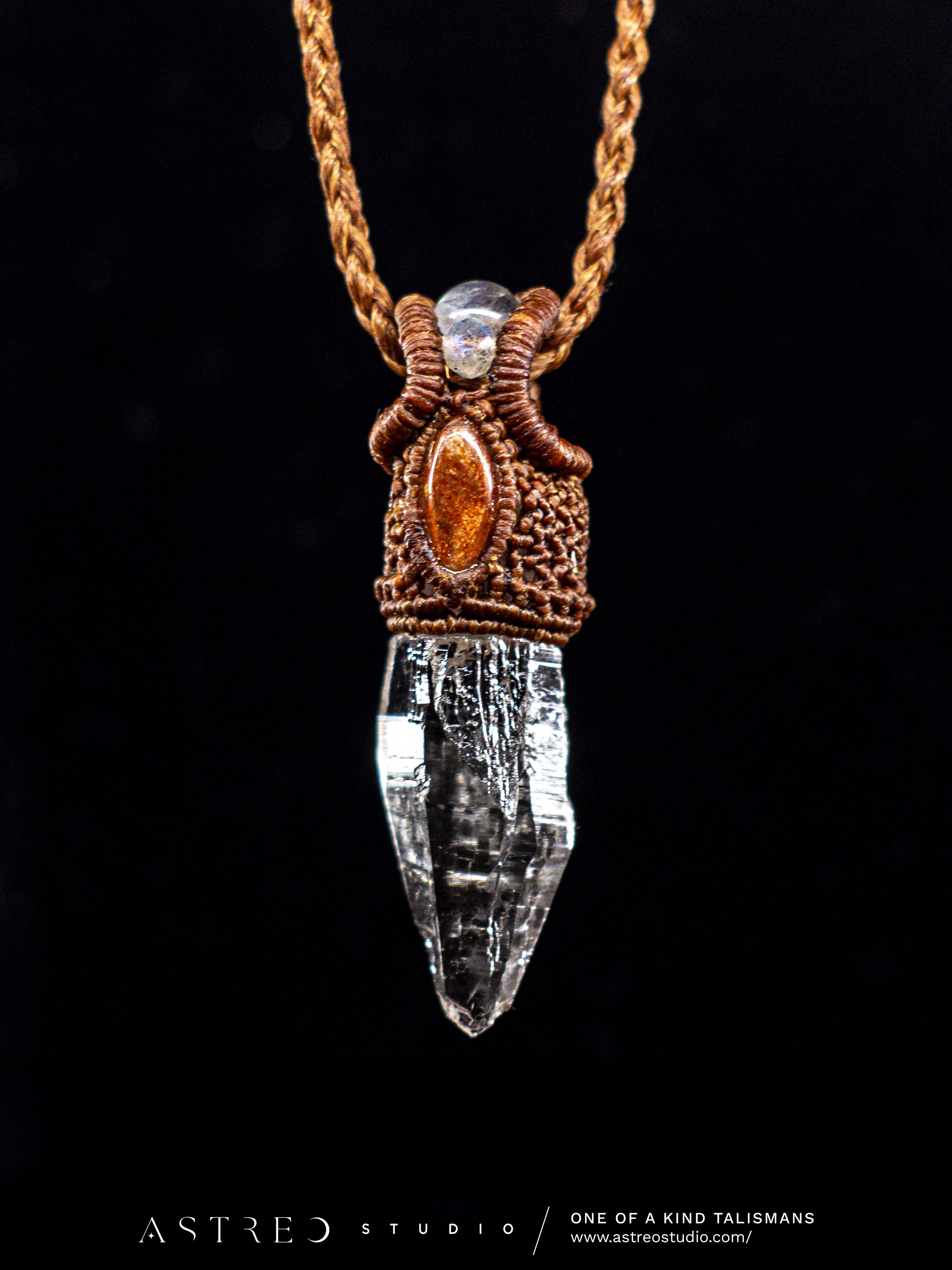 Macrame Necklace Master Quartz VI: Ghost with Amazonites.