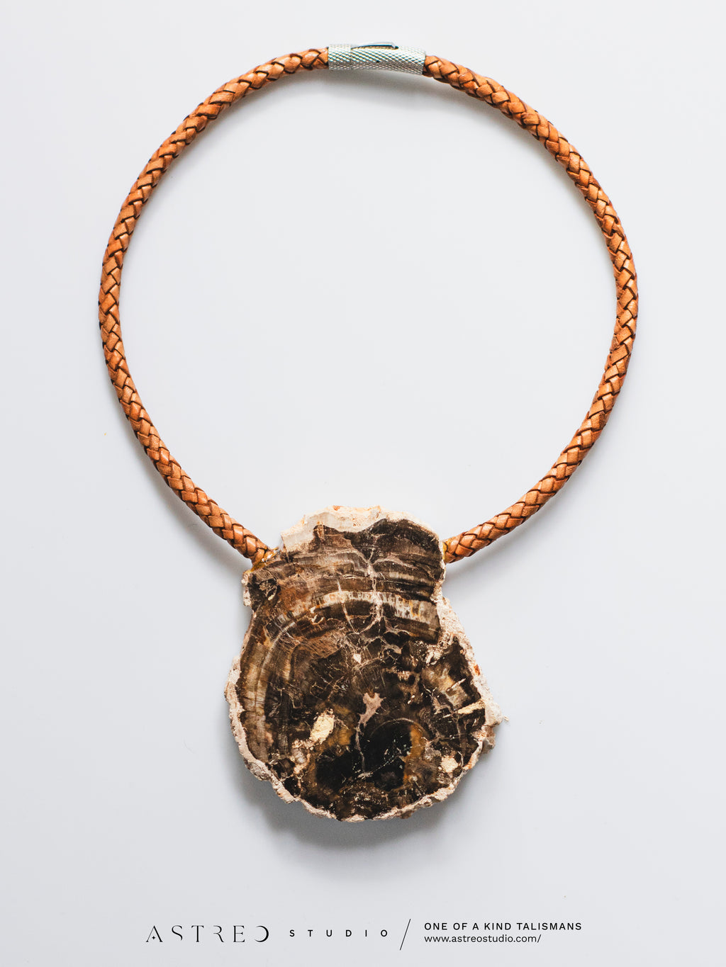 Leren ketting met fossiel hout, Xylofoonslag - Medaillon XL