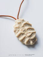 Leren Ketting met Gefossiliseerde Koraal