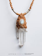 Macramé ketting met Twin Master Quartz en maansteen