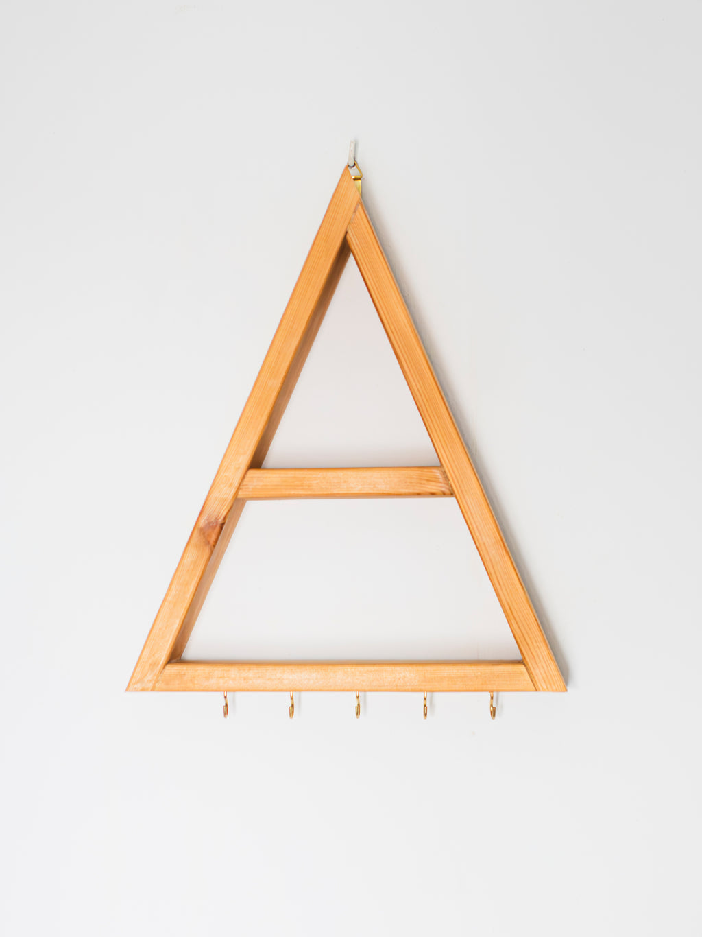 Estantería Altar Triangular para Minerales y Joyas: "Hilltop"