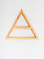 Estantería Altar Triangular para Minerales y Joyas: "Weese"