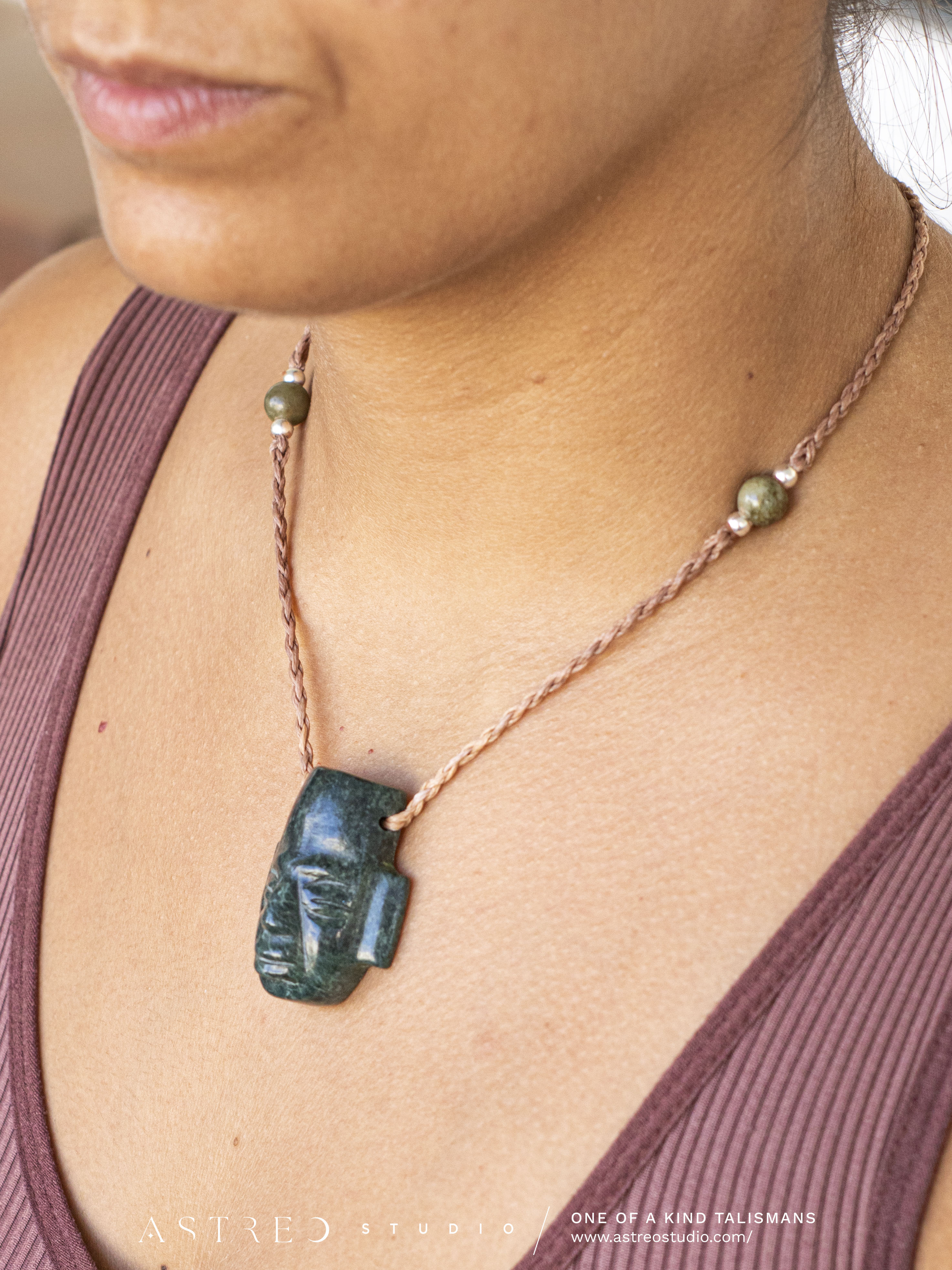 Collar Macramé Mascara Jade Guatemala