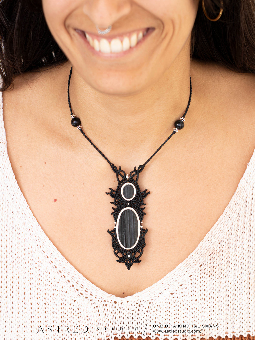 Collar Macrame Turmalina Negra