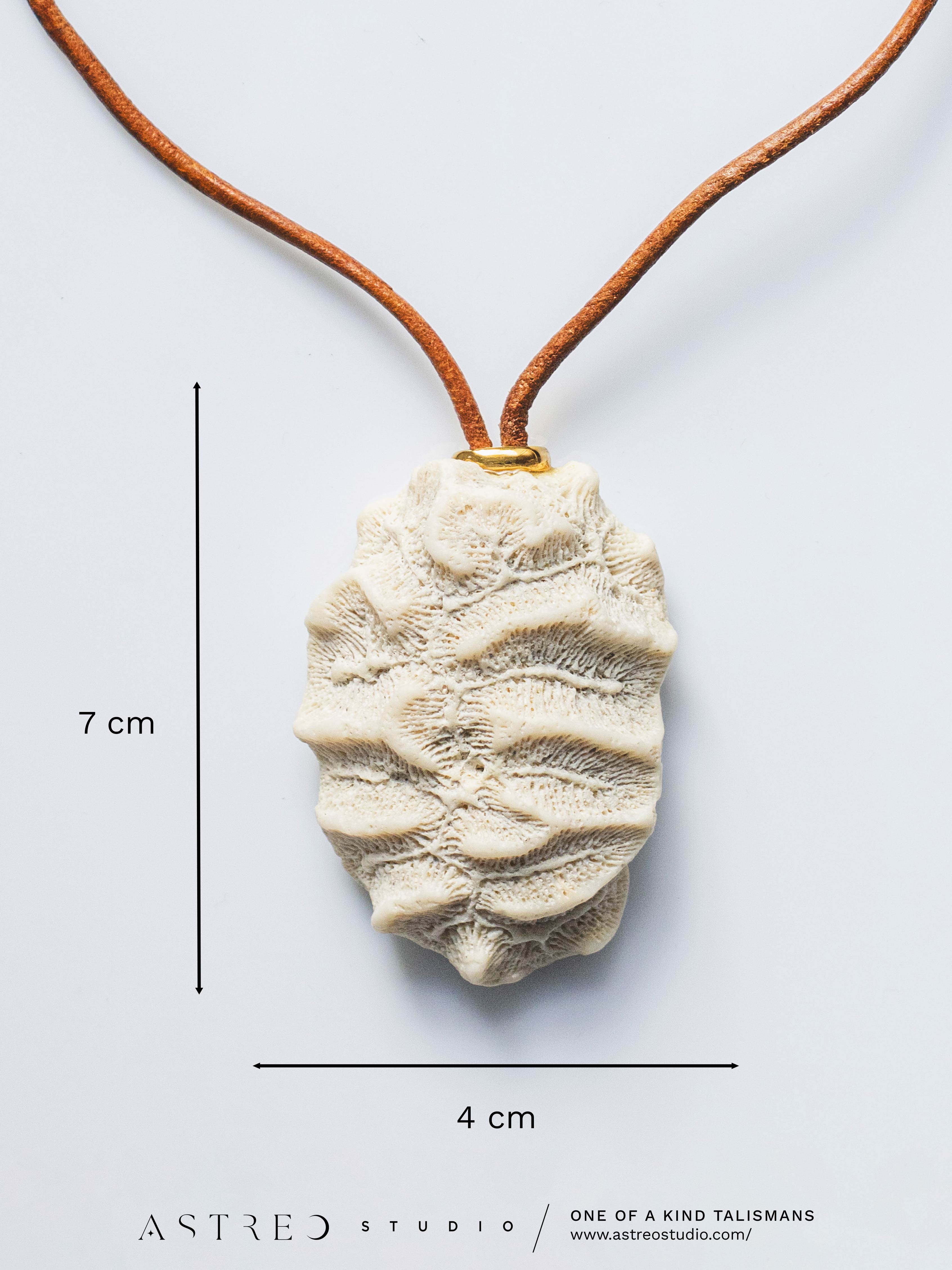 Collar Cuero con Coral Fosil L
