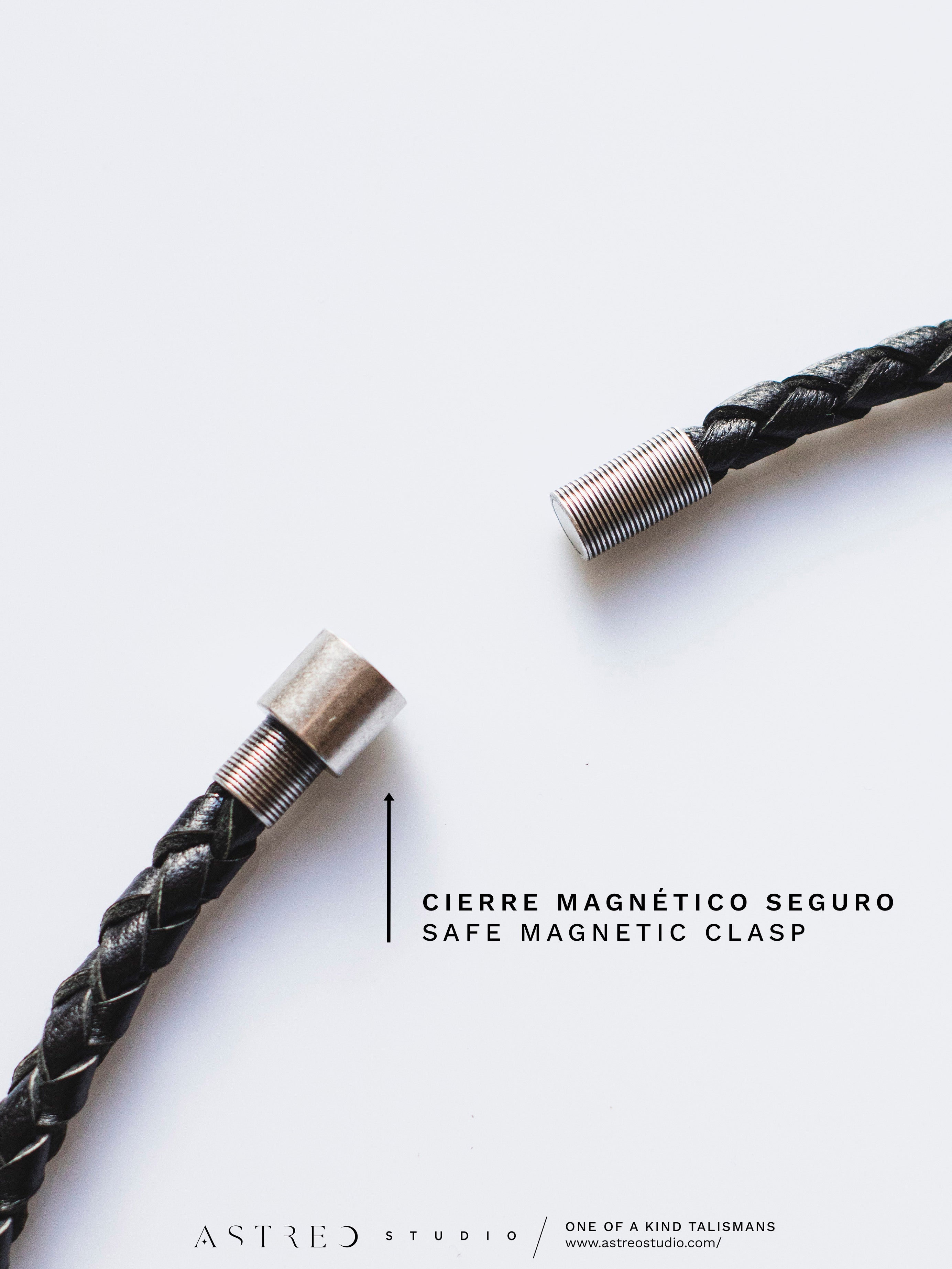 Collar Cuero Con Lanza de Obsidiana y Labradorita