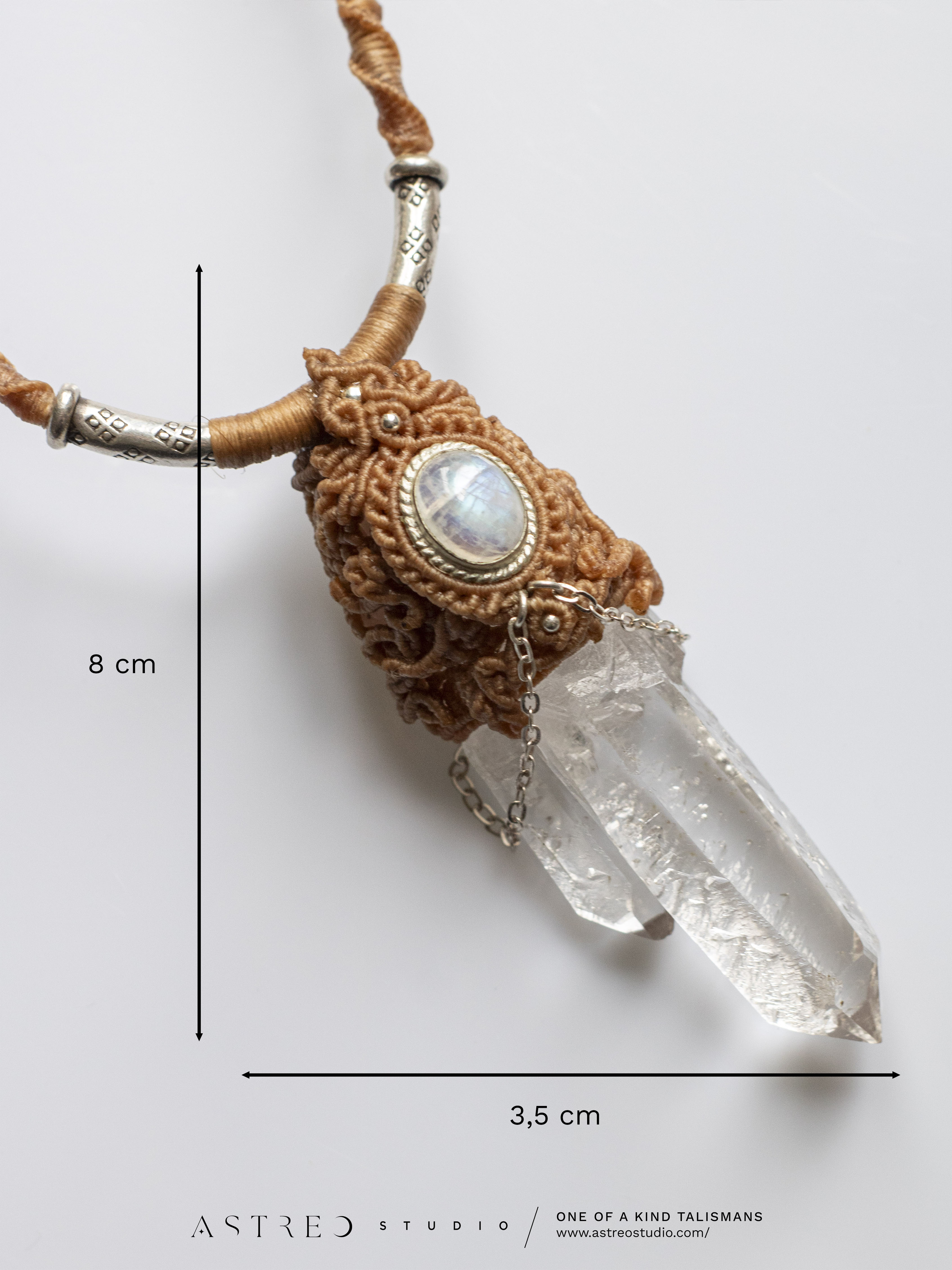 Macramé ketting met Twin Master Quartz en maansteen