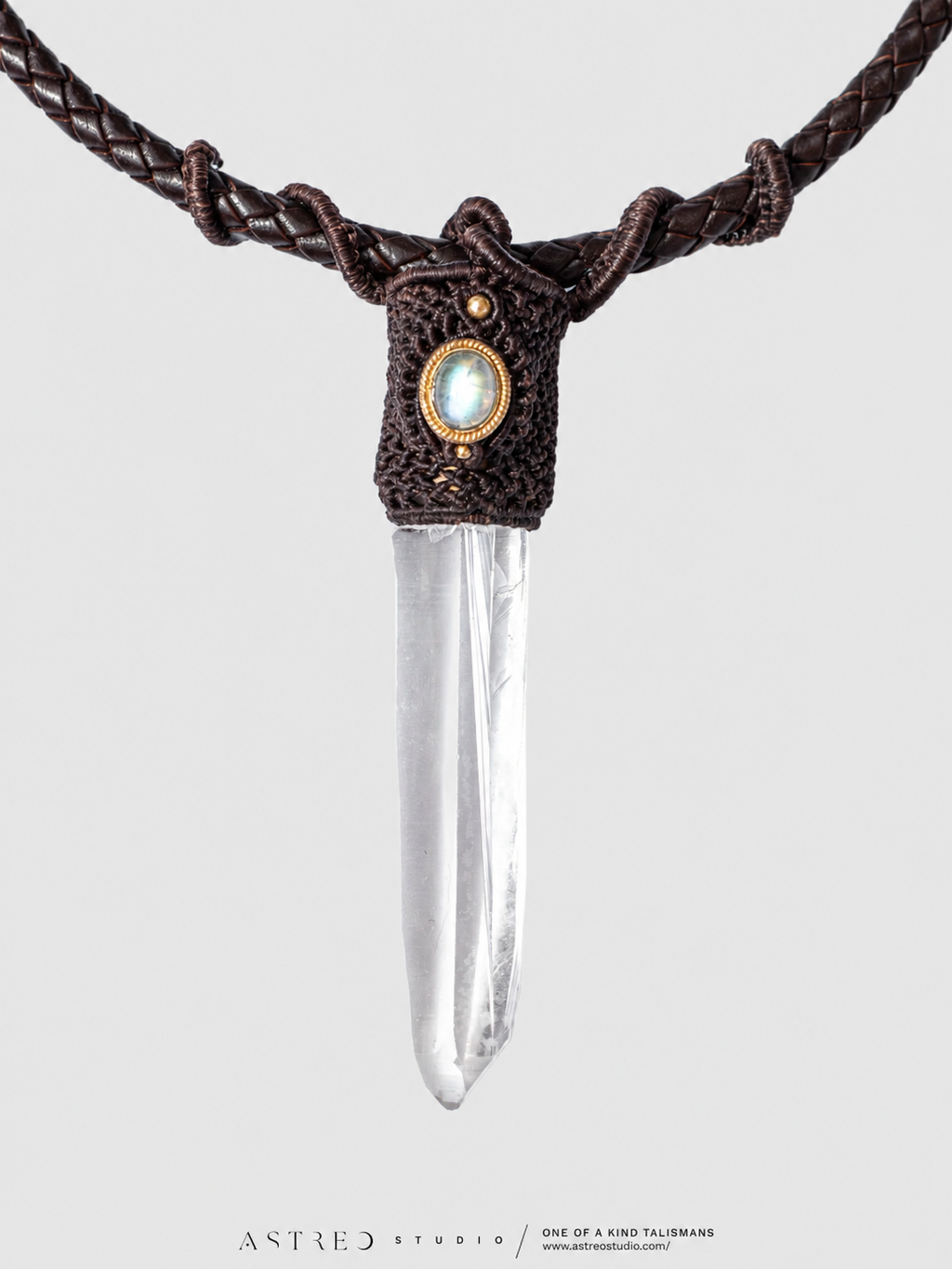Collar Macrame y Cuero con Cuarzo y Piedra Luna