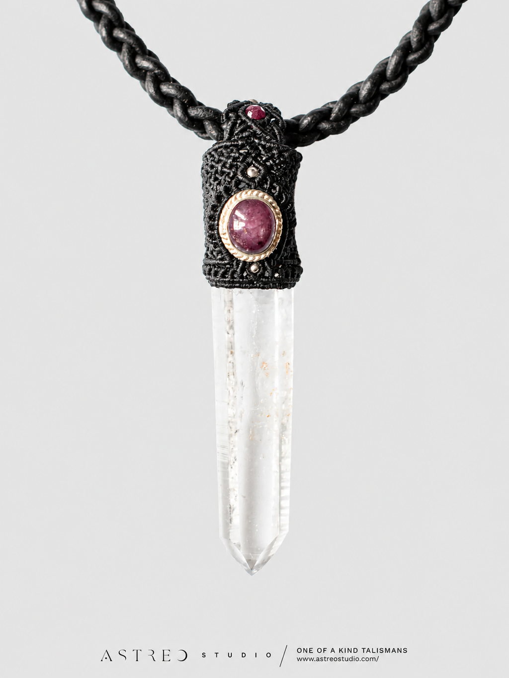 Macramé en leren ketting met A+++ Lemurische kwarts en sterrobijn