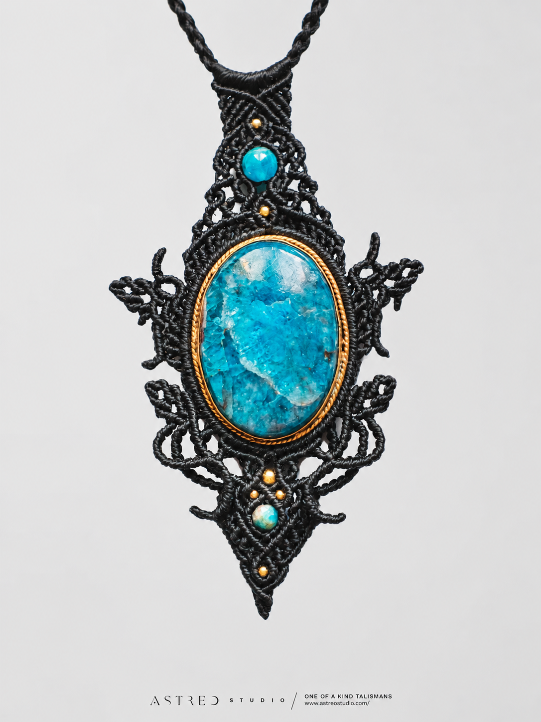 Macrame Apatite Necklace 