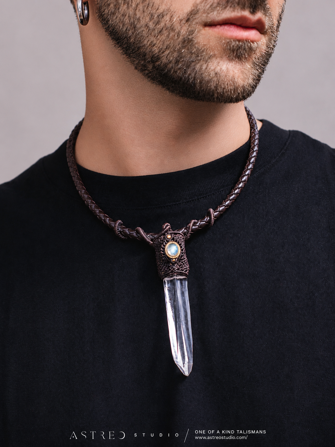 Collar Macrame y Cuero con Cuarzo y Piedra Luna