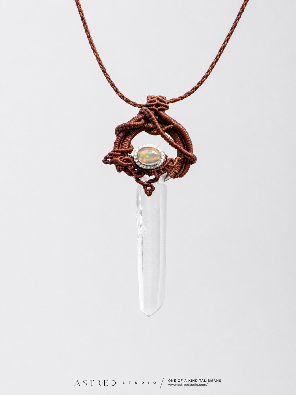 Macrame Necklace Master Quartz I: Lemurian Wand