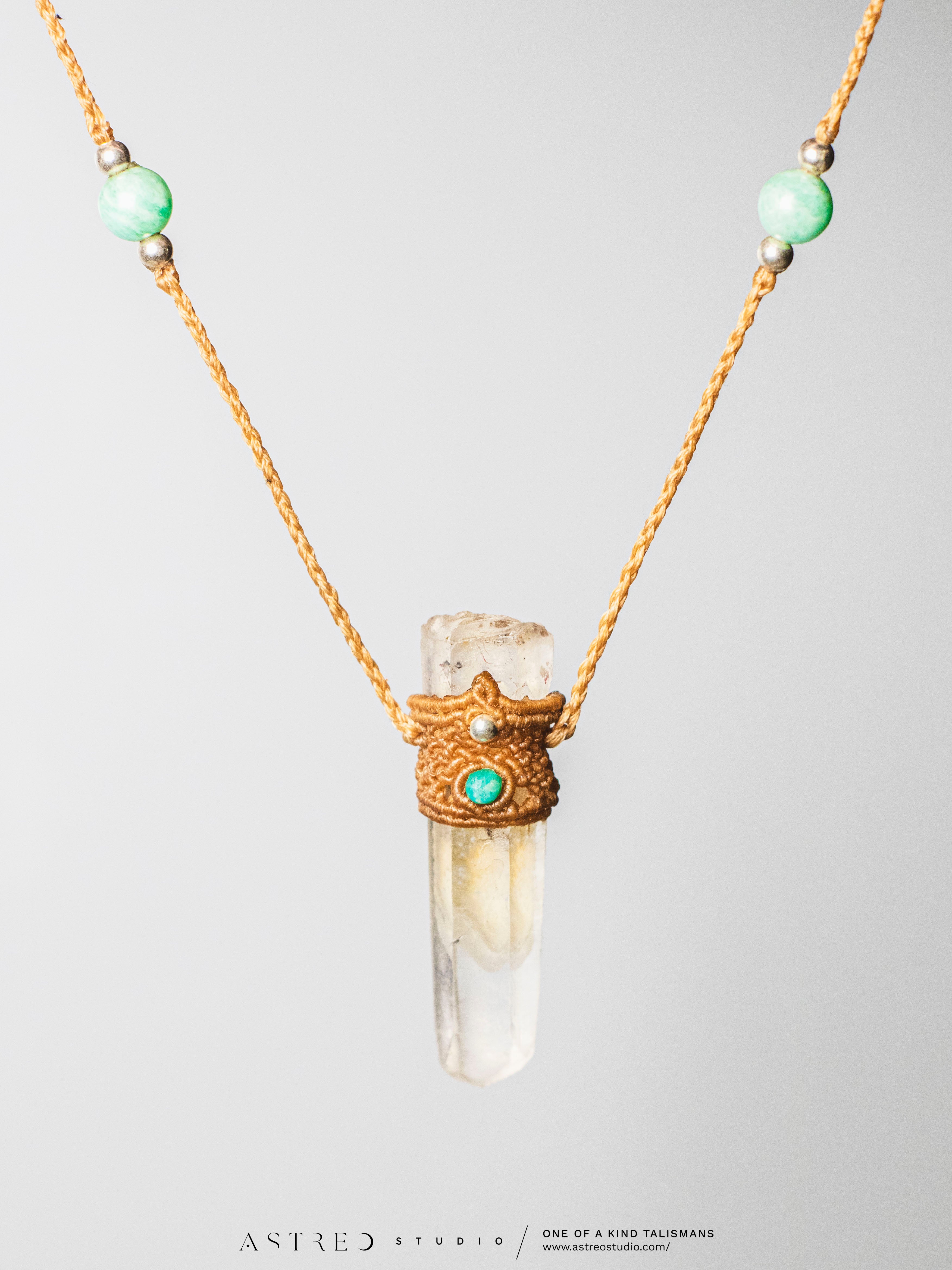 Collar Macrame Cuarzo Maestro VI: Fantasma con Amazonitas.