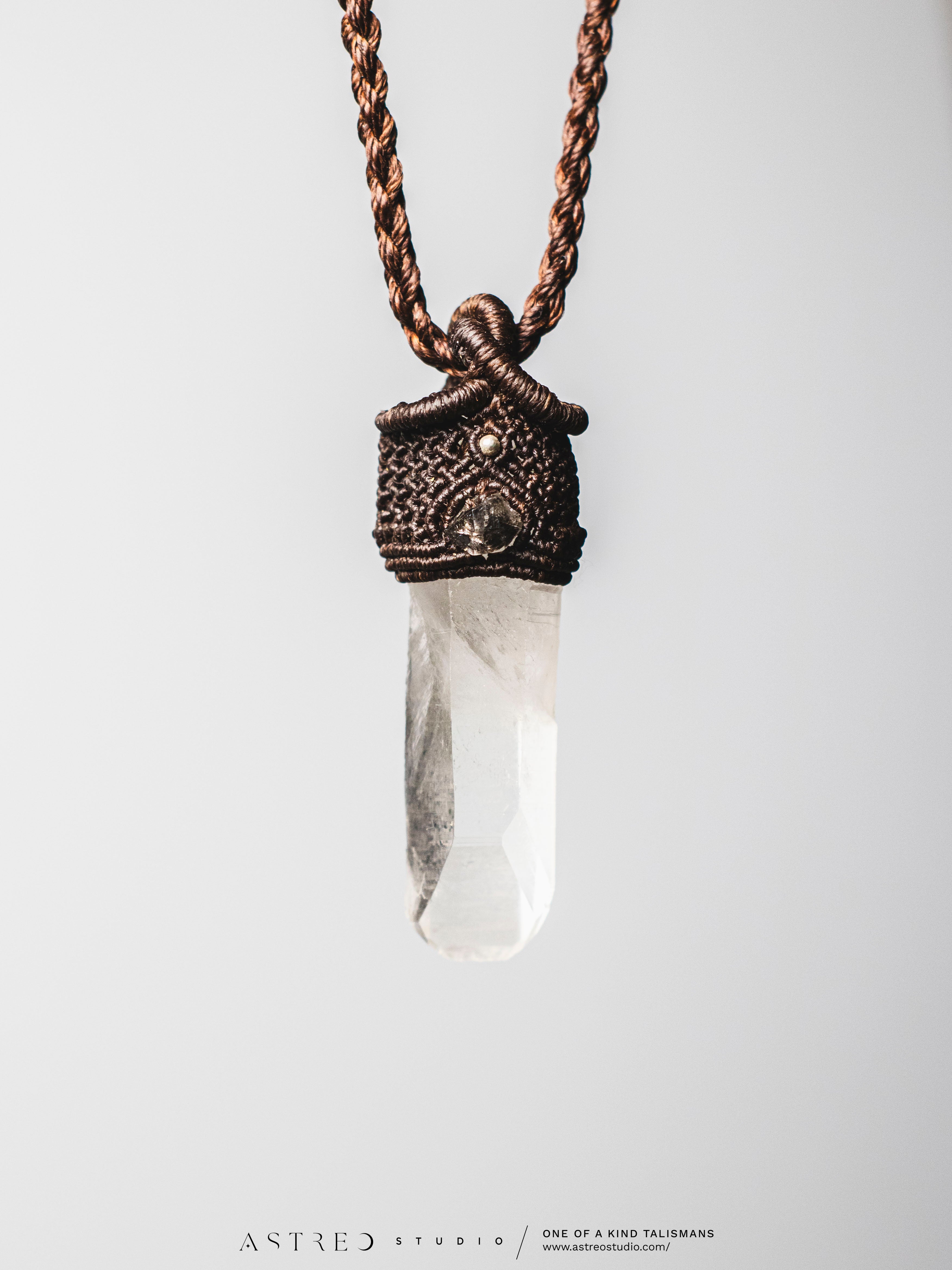 Collar Macrame Cuarzo Maestro V: Lemuriano Ventana y Herkimer