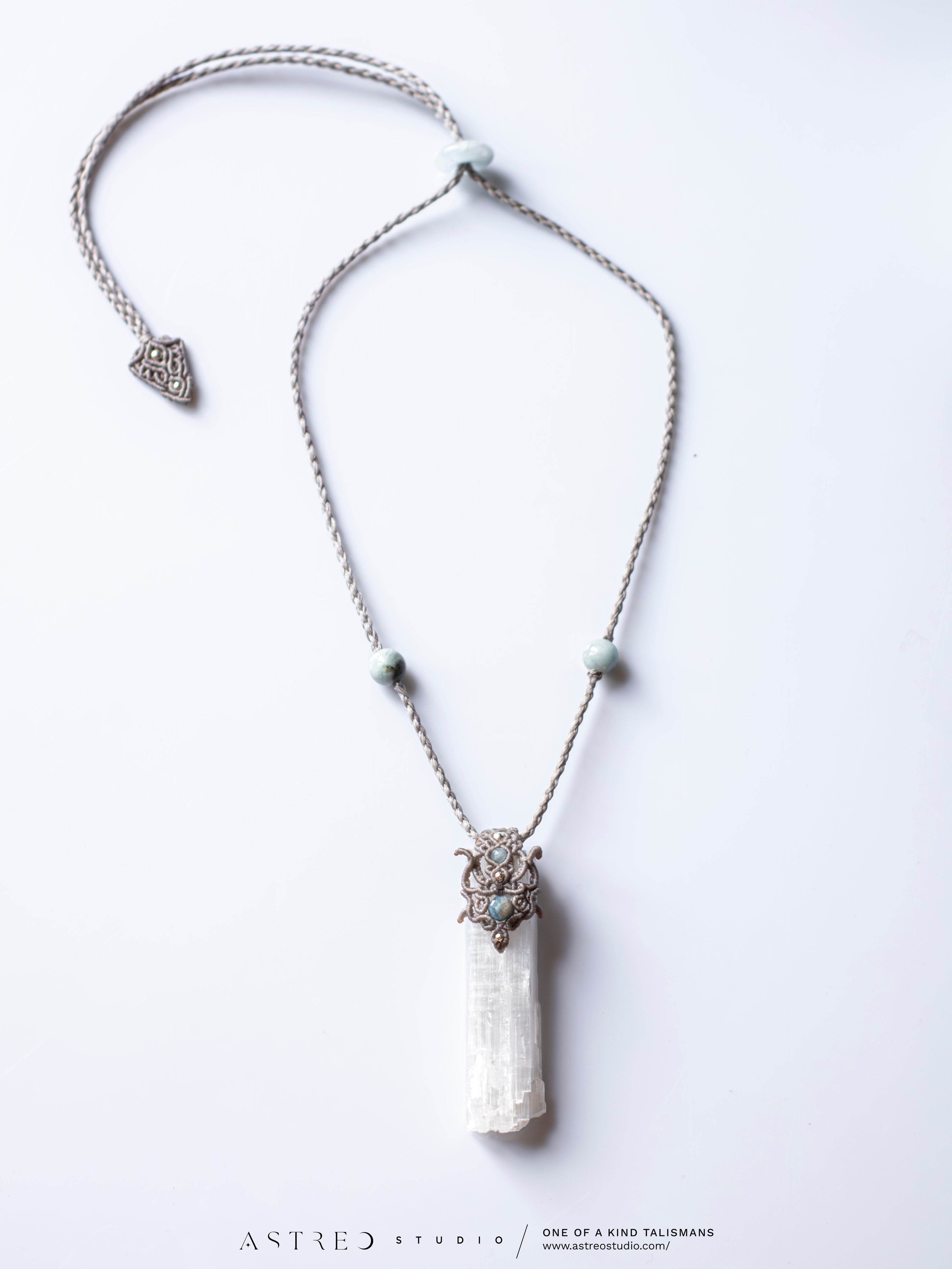Macrame Labradorite Necklace XL 