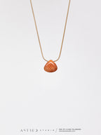 Collar Cadena con Piedra Sol