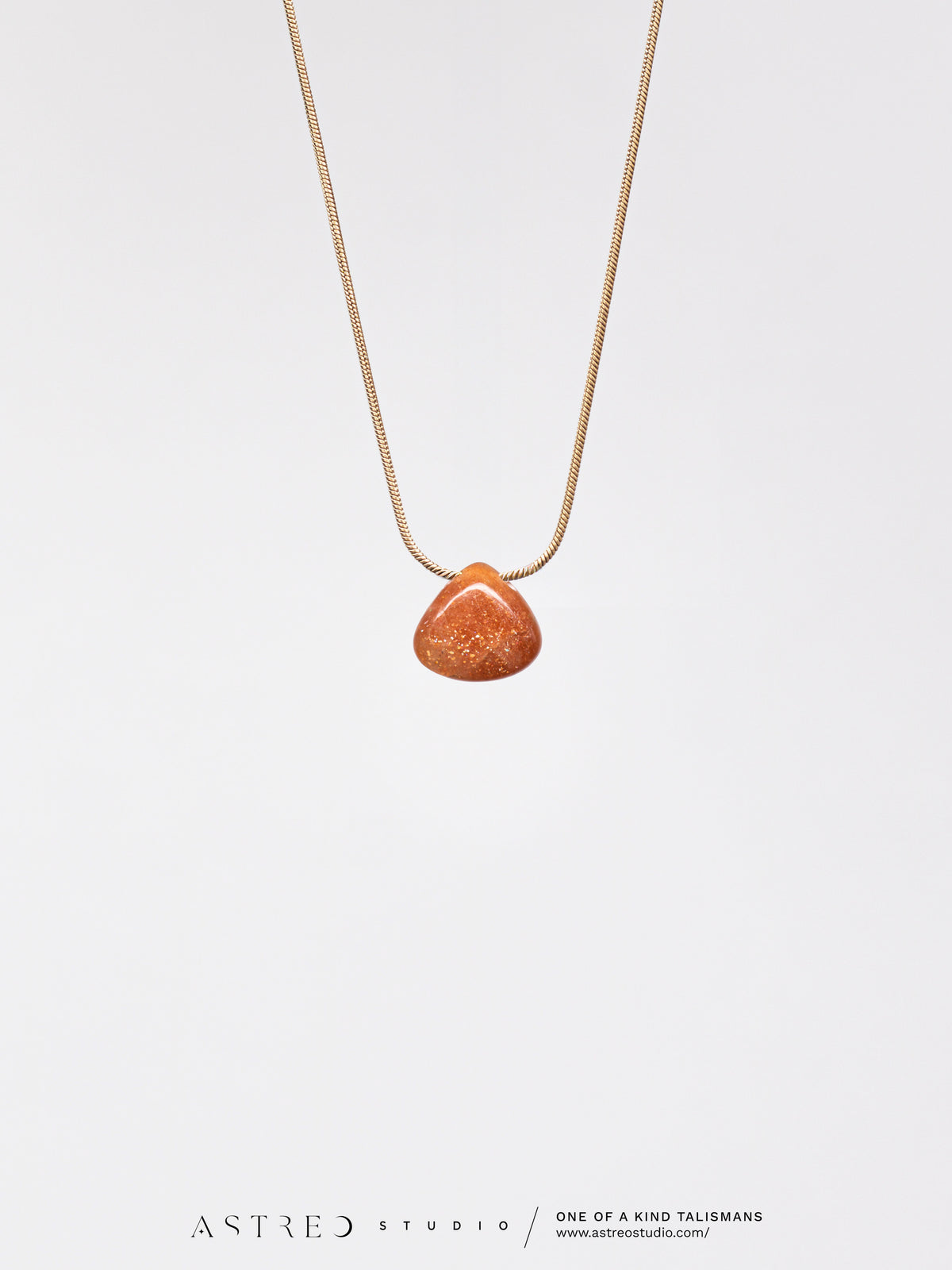 Collar Cadena con Piedra Sol