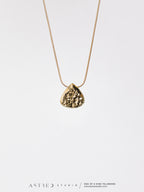 Ketting met chalcedoon 
