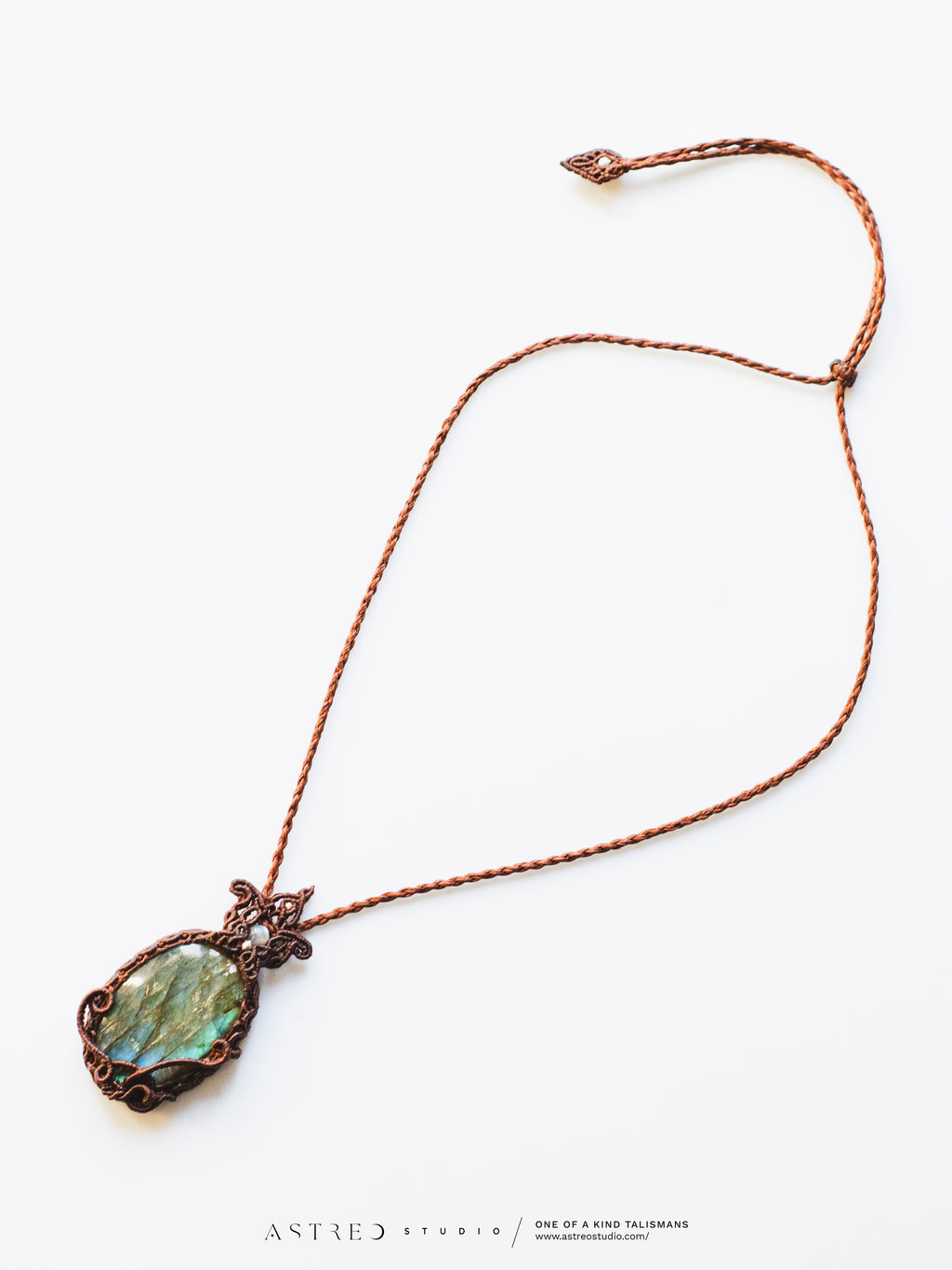 Collar Macrame Labradorita Azul A++