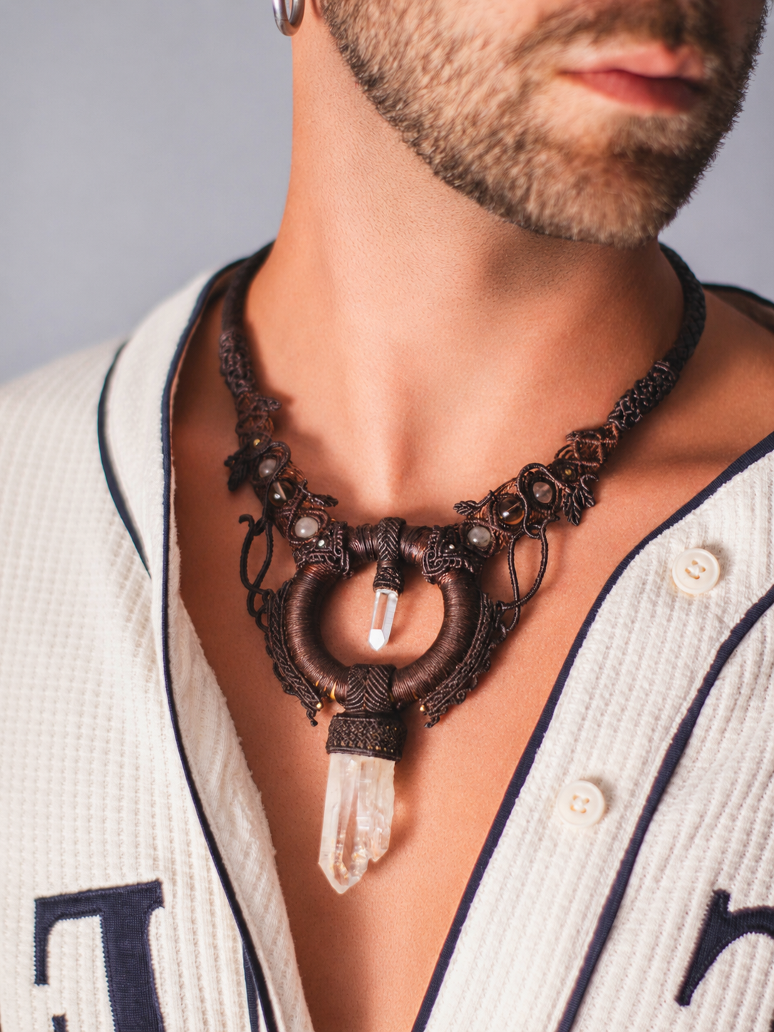 "We Are All One" | Collar Macrame con Cuarzo Gemelo Golden Healer Blue Smoke