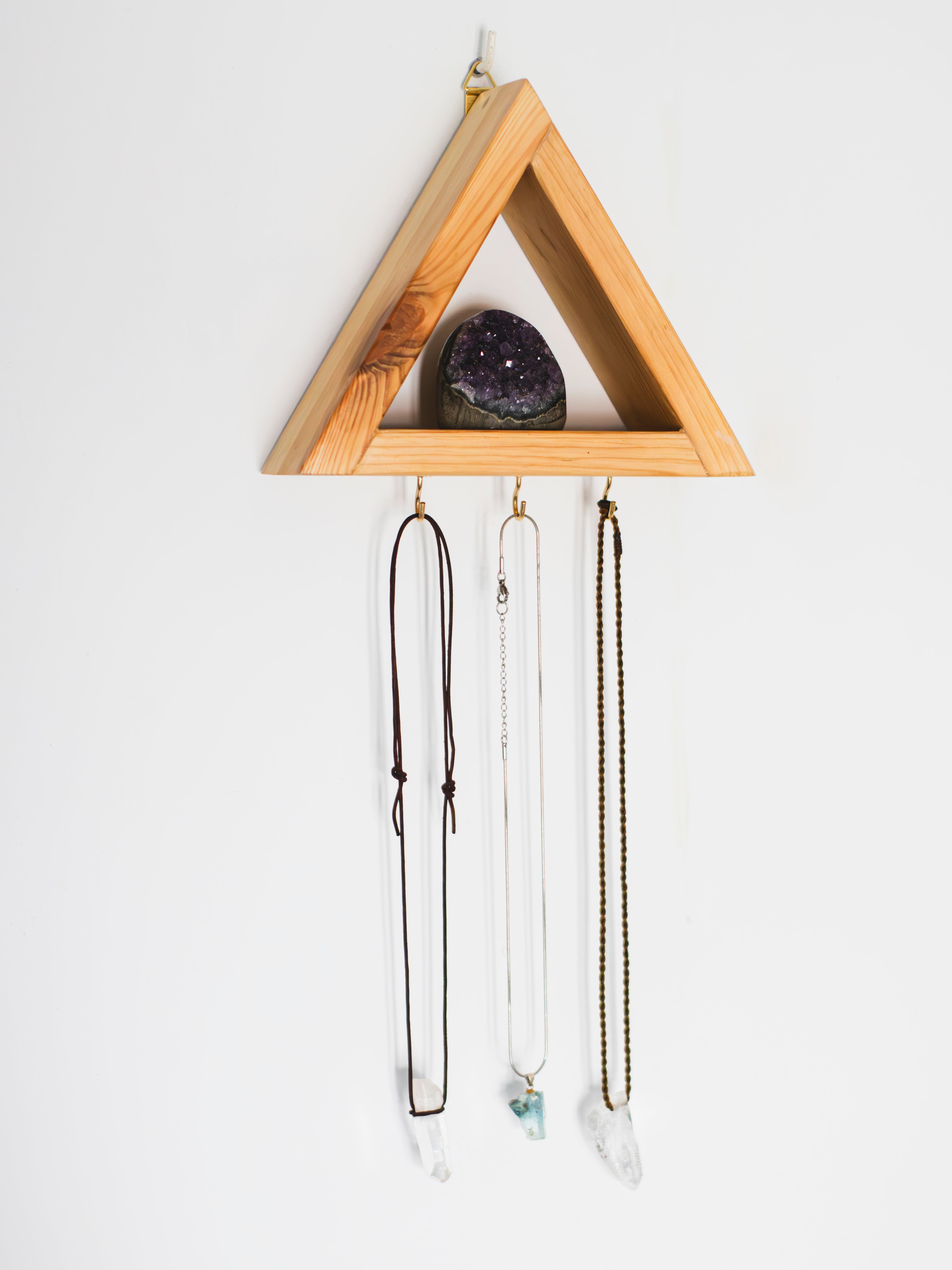Estantería Altar Triangular para Minerales y Joyas: "Atlantis"