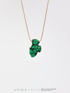 Collar Cadena con Malaquita