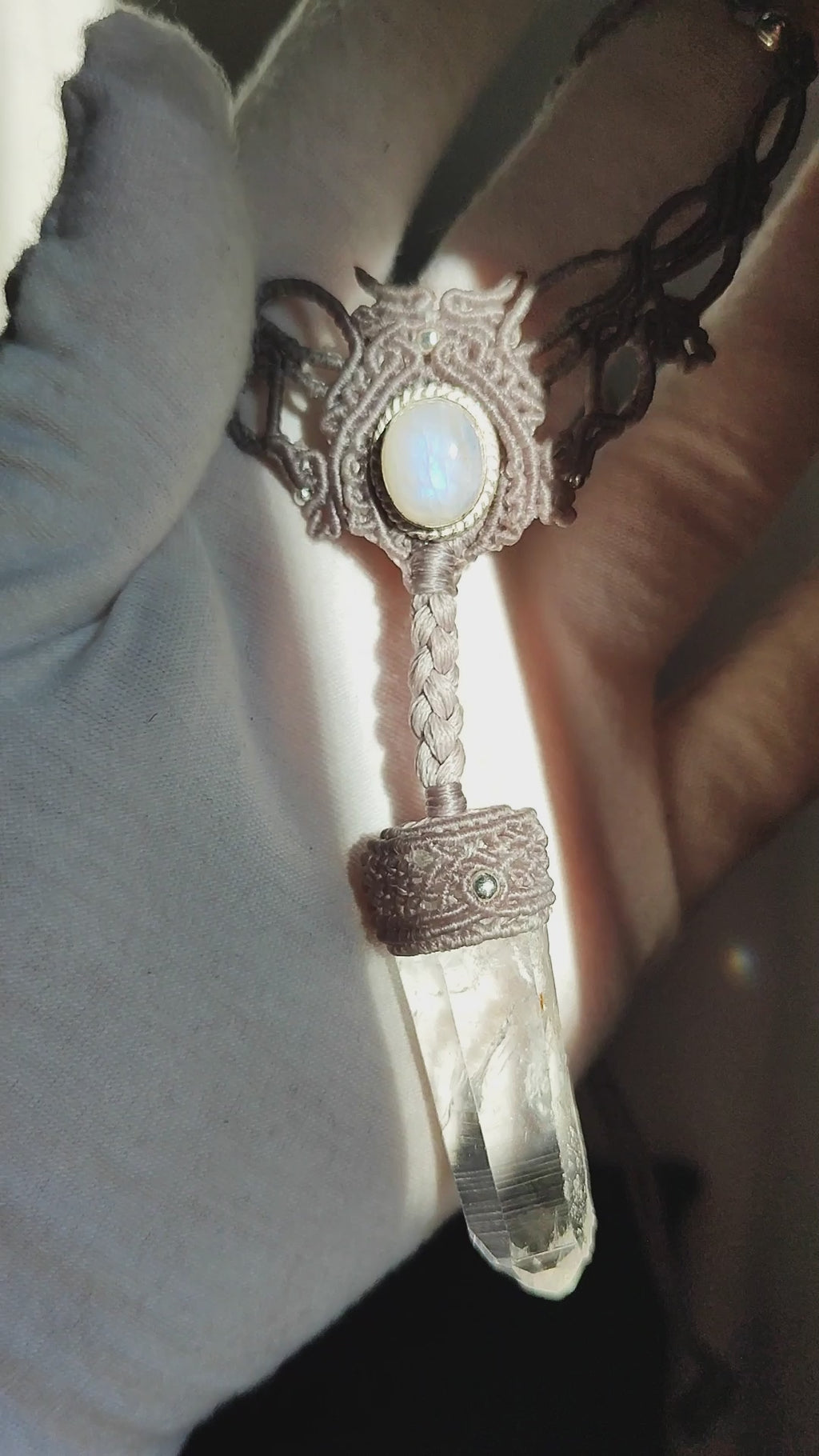 Collar Macrame Cuarzo Lemuriano y Piedra Luna