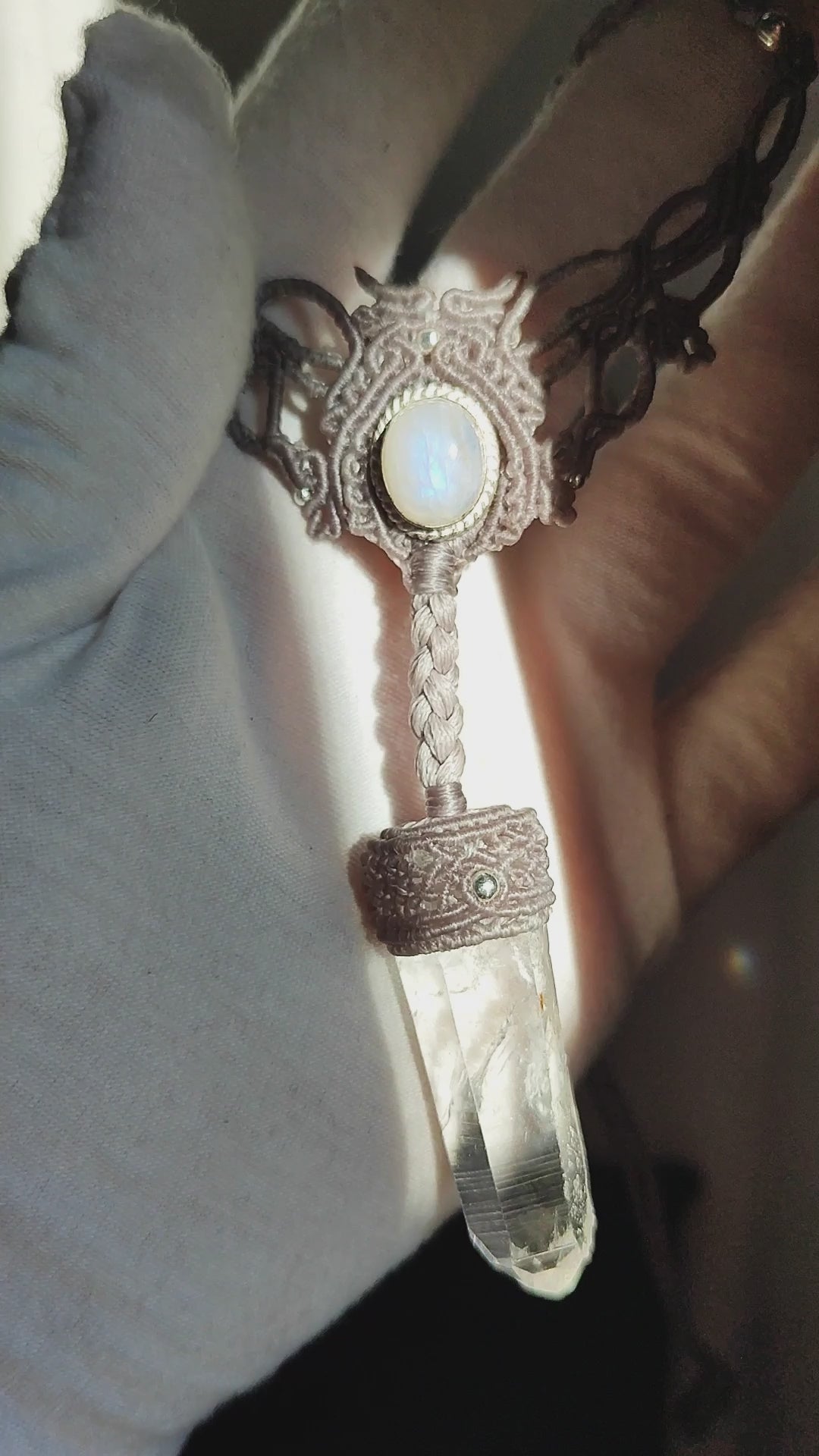 Macramé ketting met Lemurisch kwarts en maansteen